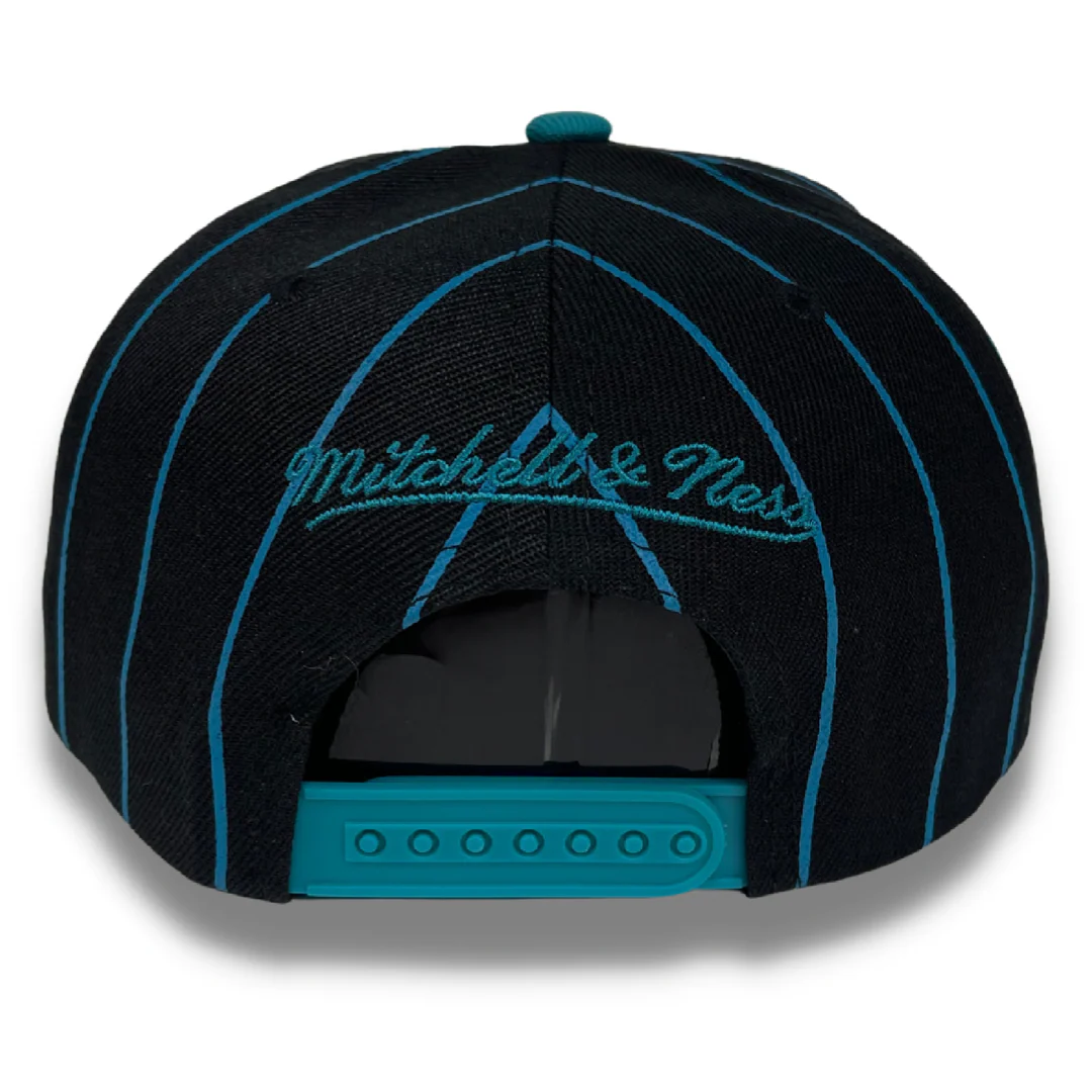 MITCHELL & NESS "TEAM PINSTRIPE" SAN JOSE KINGS SNAPBACK (BLACK/TEAL - Image 4