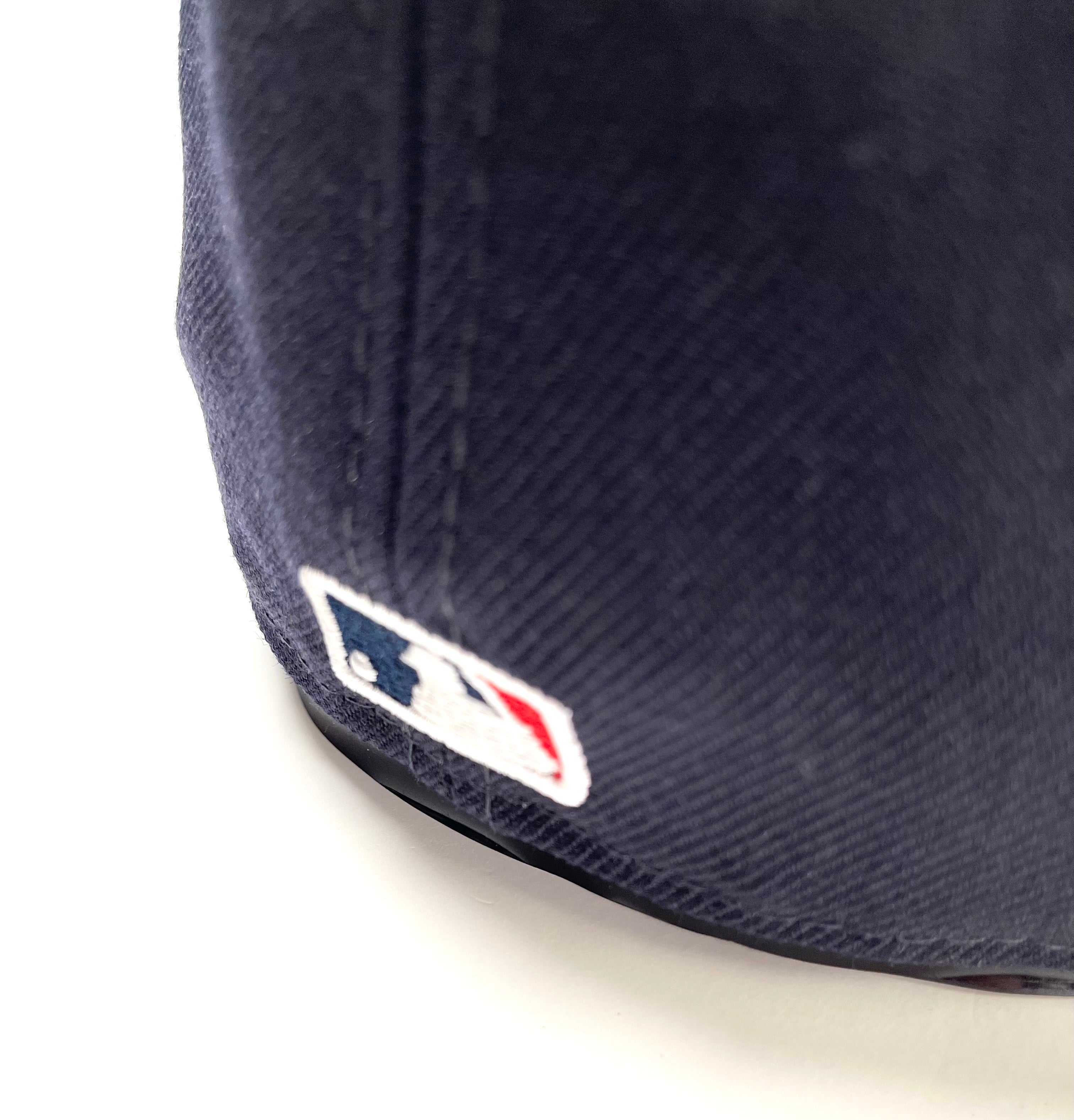 NEW ERA "1995 WS SIDE PATCH" ATLANTA BRAVES FITTED HAT (NAVY/RED) - Image 4