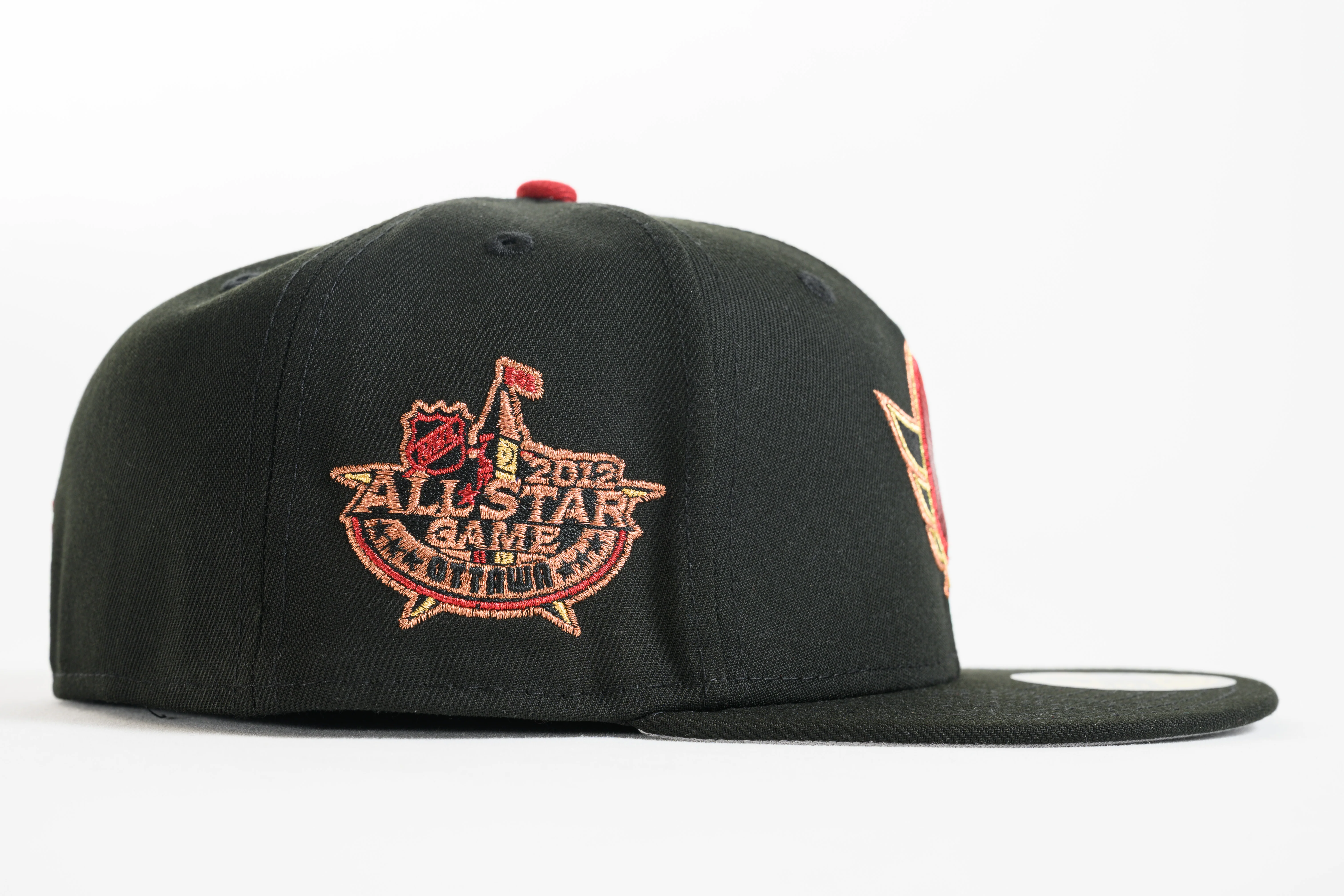 NEW ERA "BLOODY SHIELDS" OTTOWA SENATORS FITTED HAT (BLACK/ HRED) - Image 8