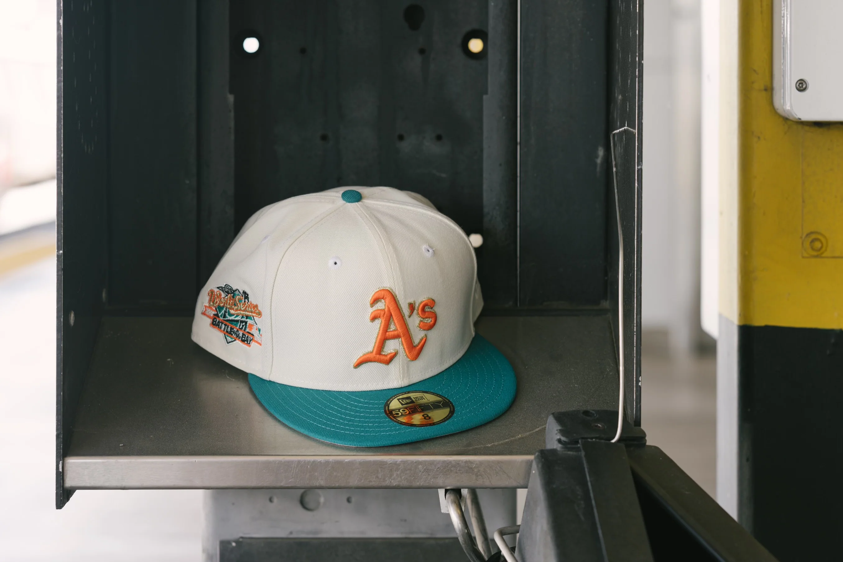 NEW ERA “AC TRANSIT 2.0" OAKLAND A'S FITTED HAT (CHROME/GREEN) - Image 2