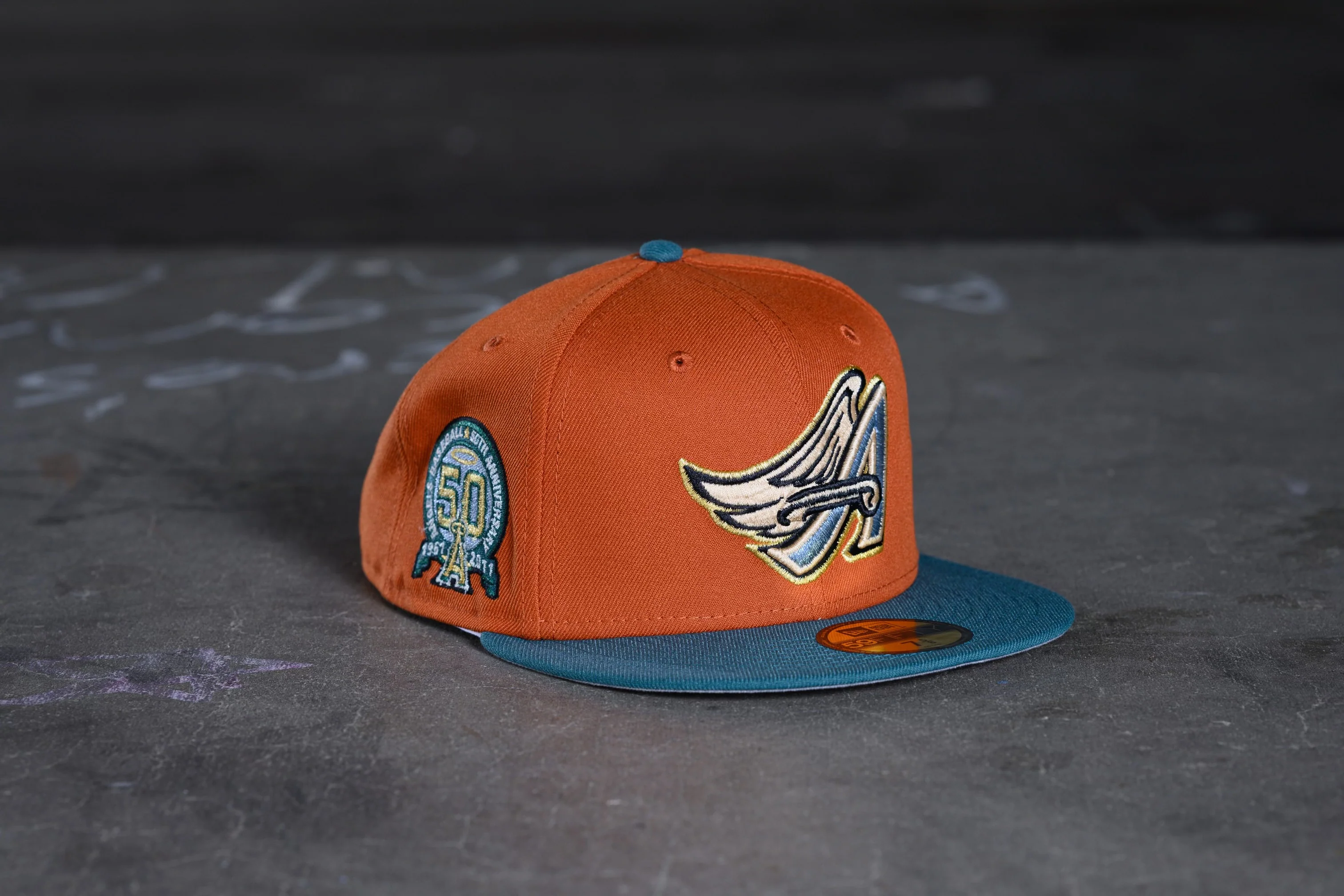 NEW ERA "AQUA" ANAHEIM ANGELS FITTED HAT (RUST/PINE GREEN)