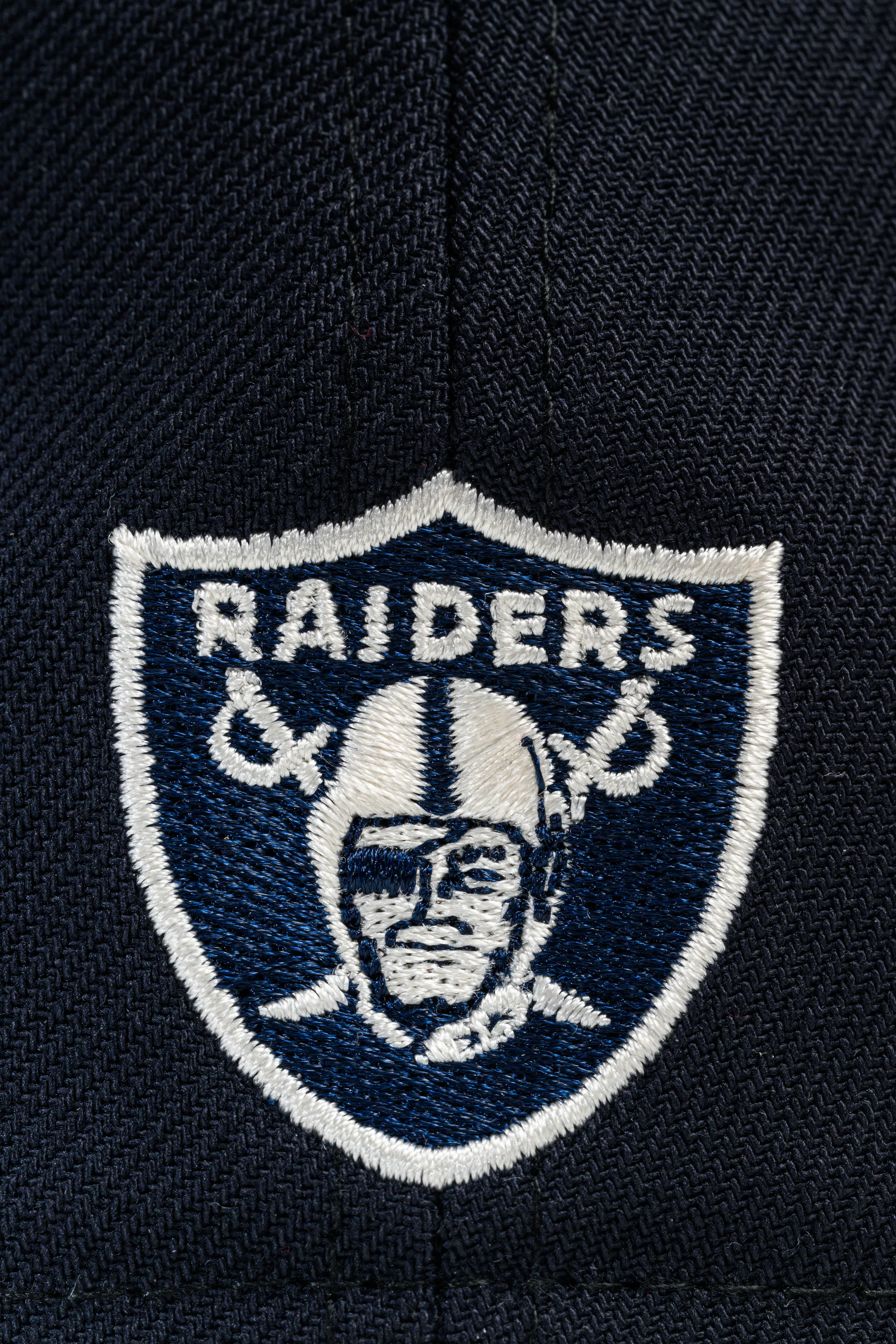 NEW ERA "ARC” LAS VEGAS RAIDERS FITTED HAT (NAVY) - Image 4