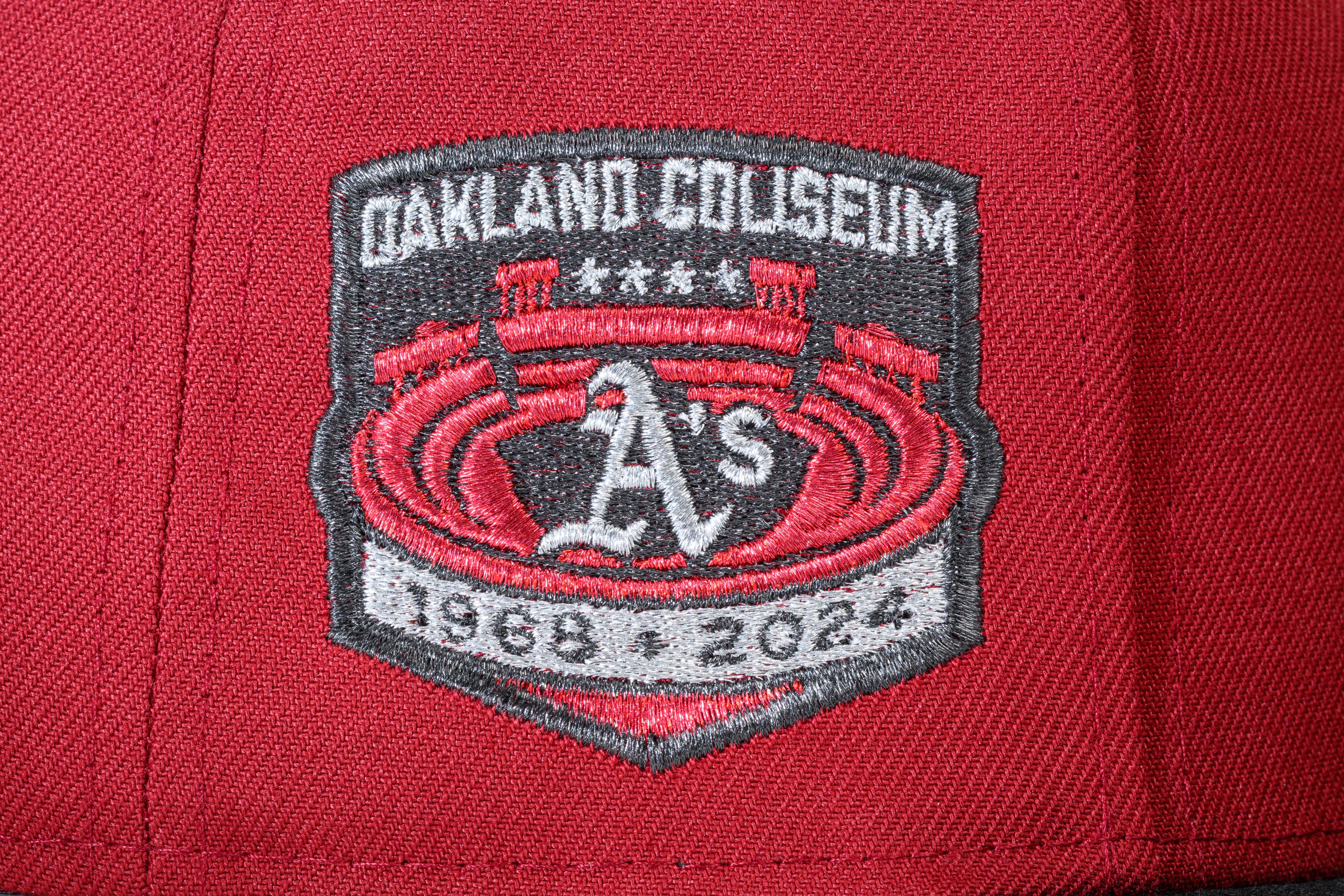 NEW ERA "ART OF WAR” OAKLAND ATHLETICS FITTED HAT (BRICK RED/BLACK/ DARK GRAPHITE) - Image 8