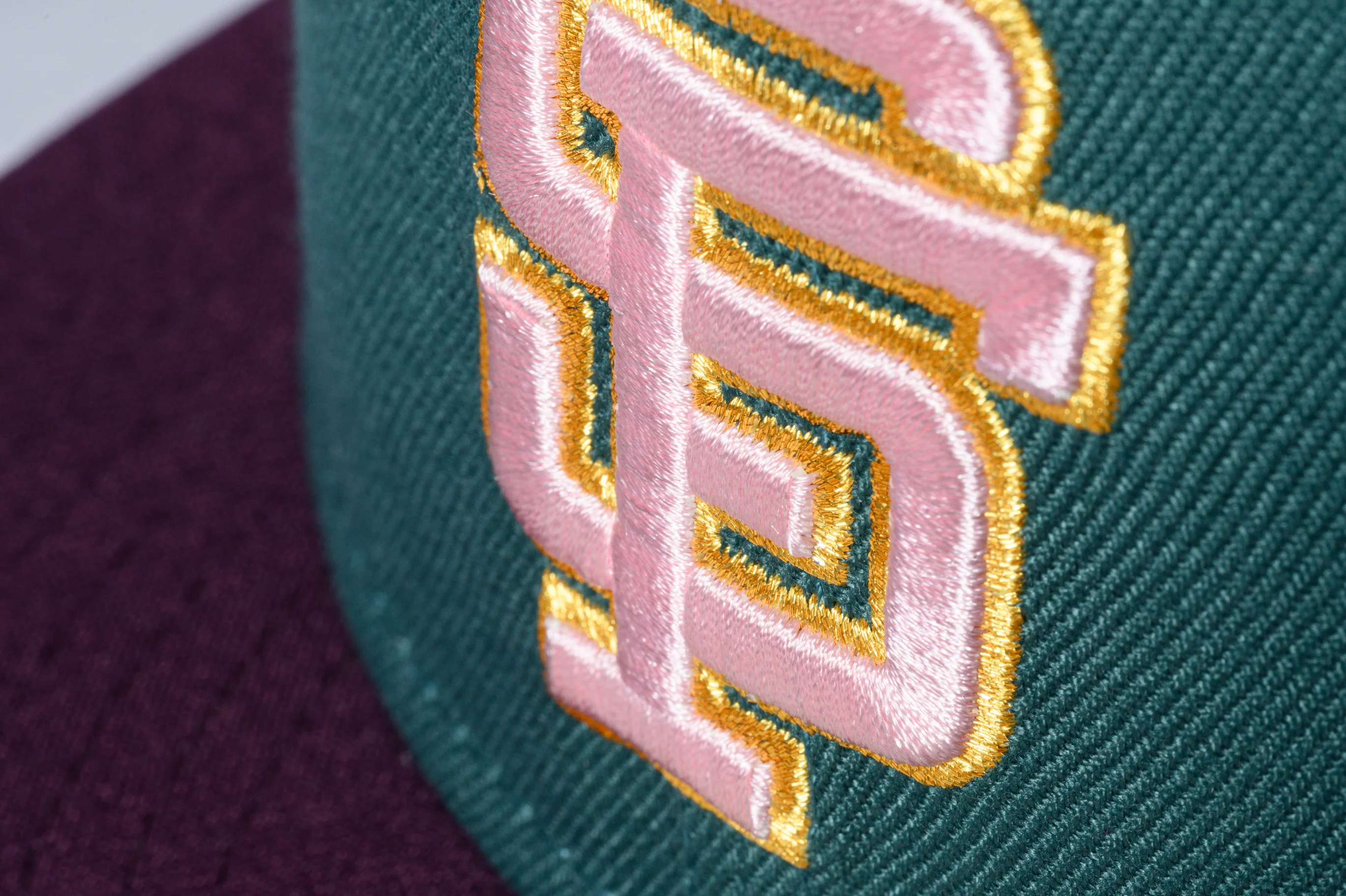 NEW ERA "CHERRY BLOSSOM GREEN TEA" SF GIANTS FITTED HAT (PINE GREEN/PLUM) - Image 5