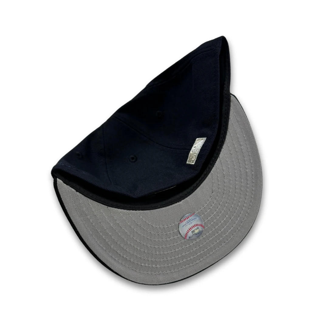 NEW ERA "BANGER" NEW YORK YANKEES FITTED HAT (NAVY/BLACK) - Image 7