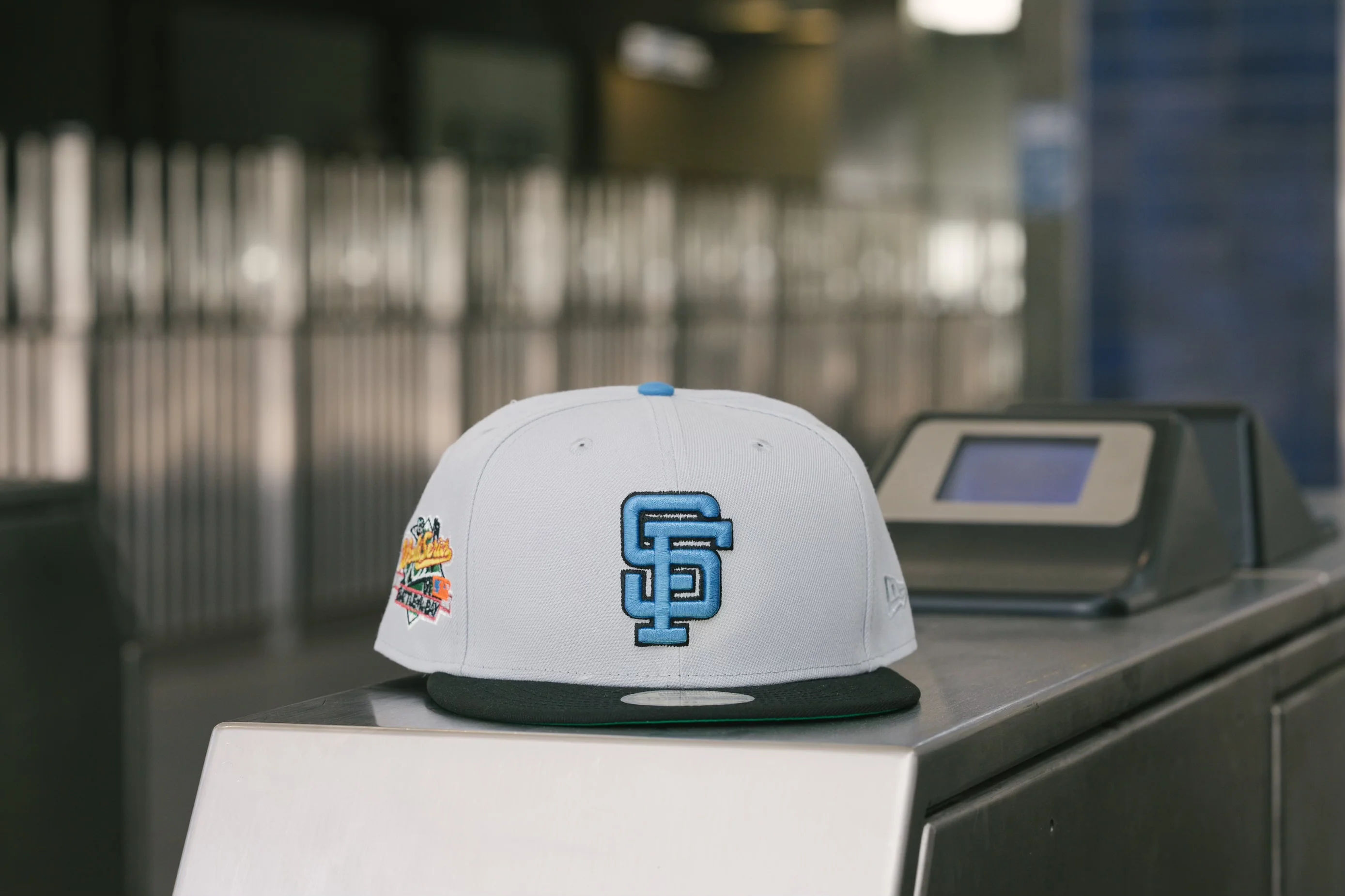 NEW ERA “BART 2.0" SF GIANTS FITTED HAT (GREY/BLACK) - Image 8