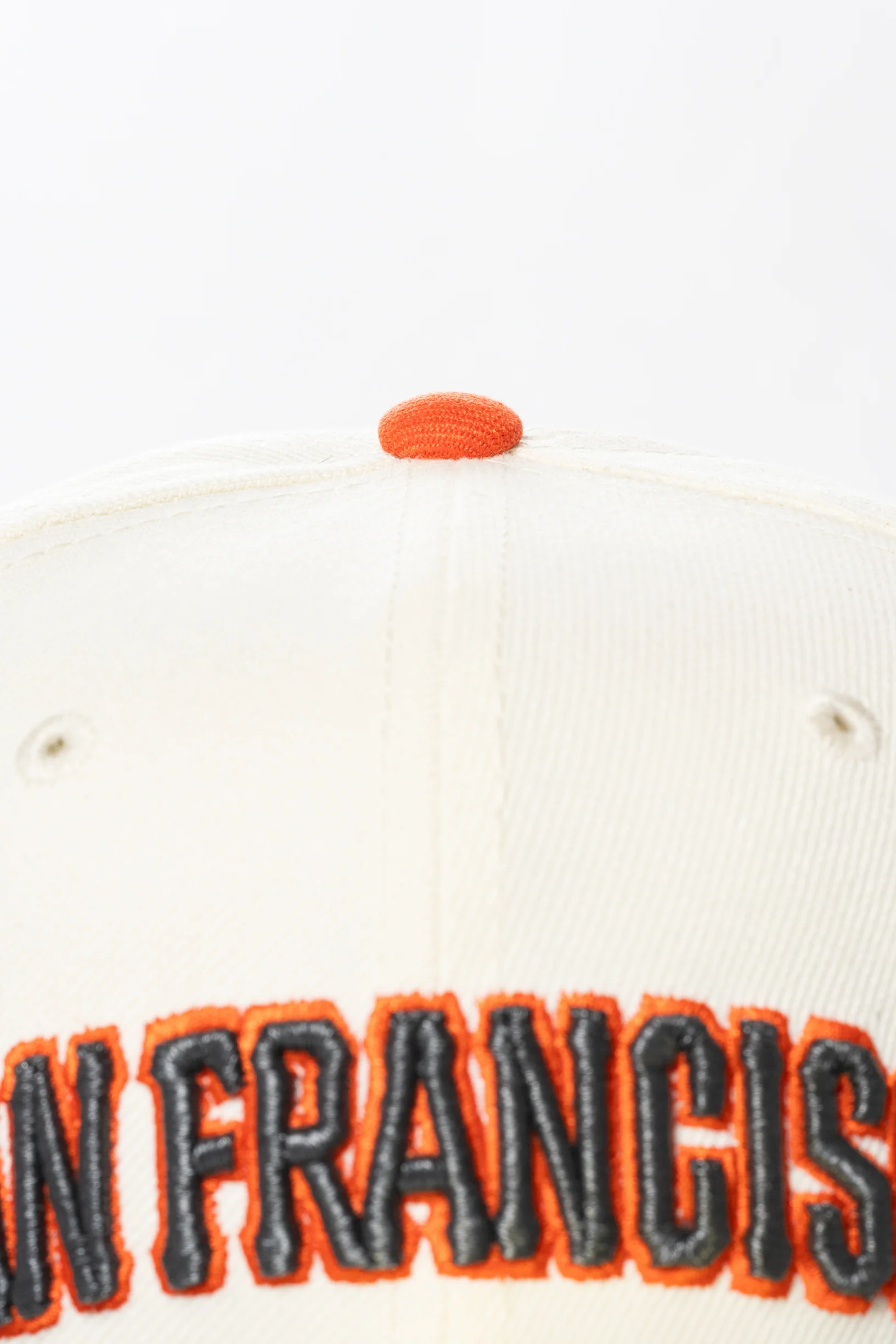 NEW ERA "BOSTON FLIGHT" SAN FRANCISCO GIANTS FITTED HAT (CHROME/BLACK/ORANGE) - Image 4