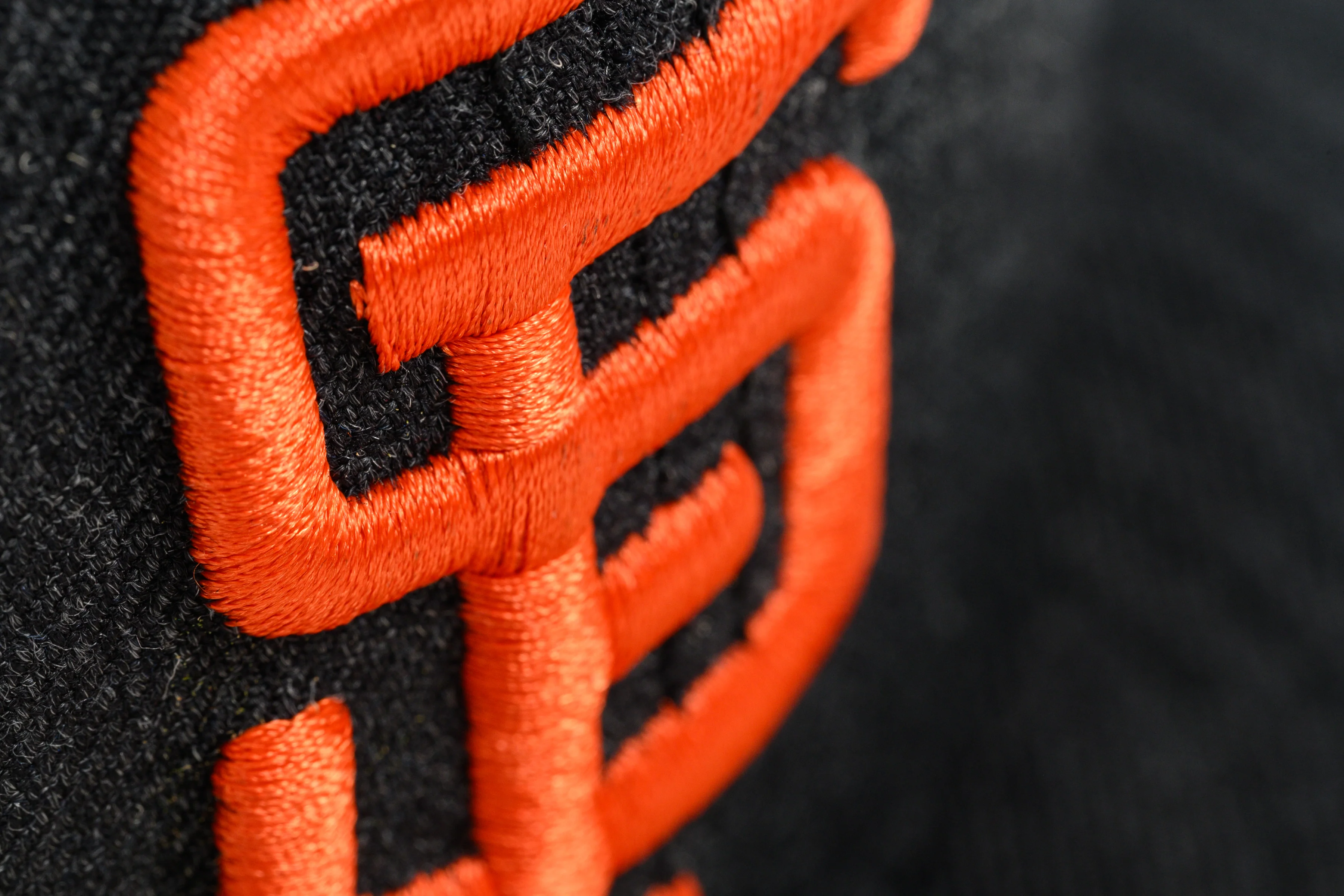 NEW ERA "BROADWAY BULLY" SAN FRANCISCO GIANTS FITTED HAT (HEATHER BLACK/ORANGE)h - Image 7