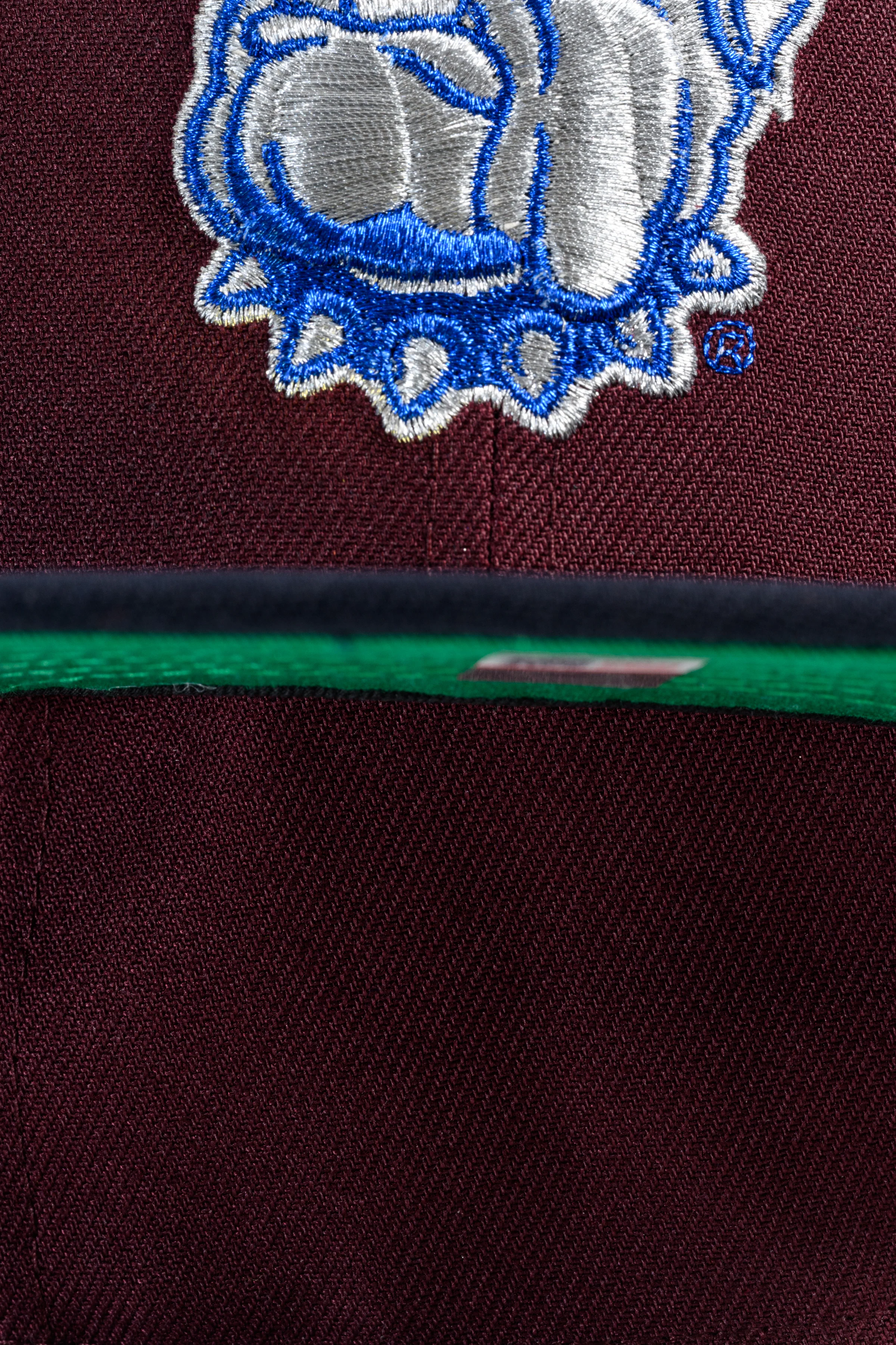 NEW ERA "BUGALOO" GEORGETOWN HOYAS FITTED HAT (BURGUNDY/NAVY) - Image 5