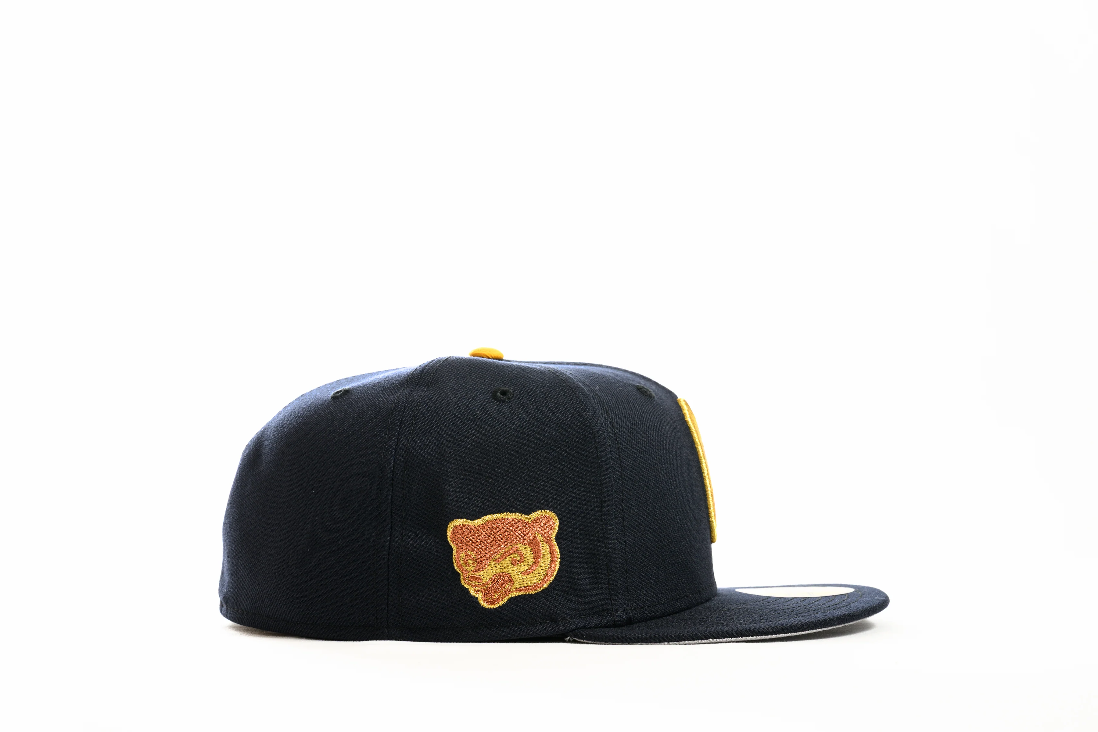 NEW ERA "CALIFORNIA" CHICAGO CUBS FITTED HAT (NAVY/A GOLD) - Image 4