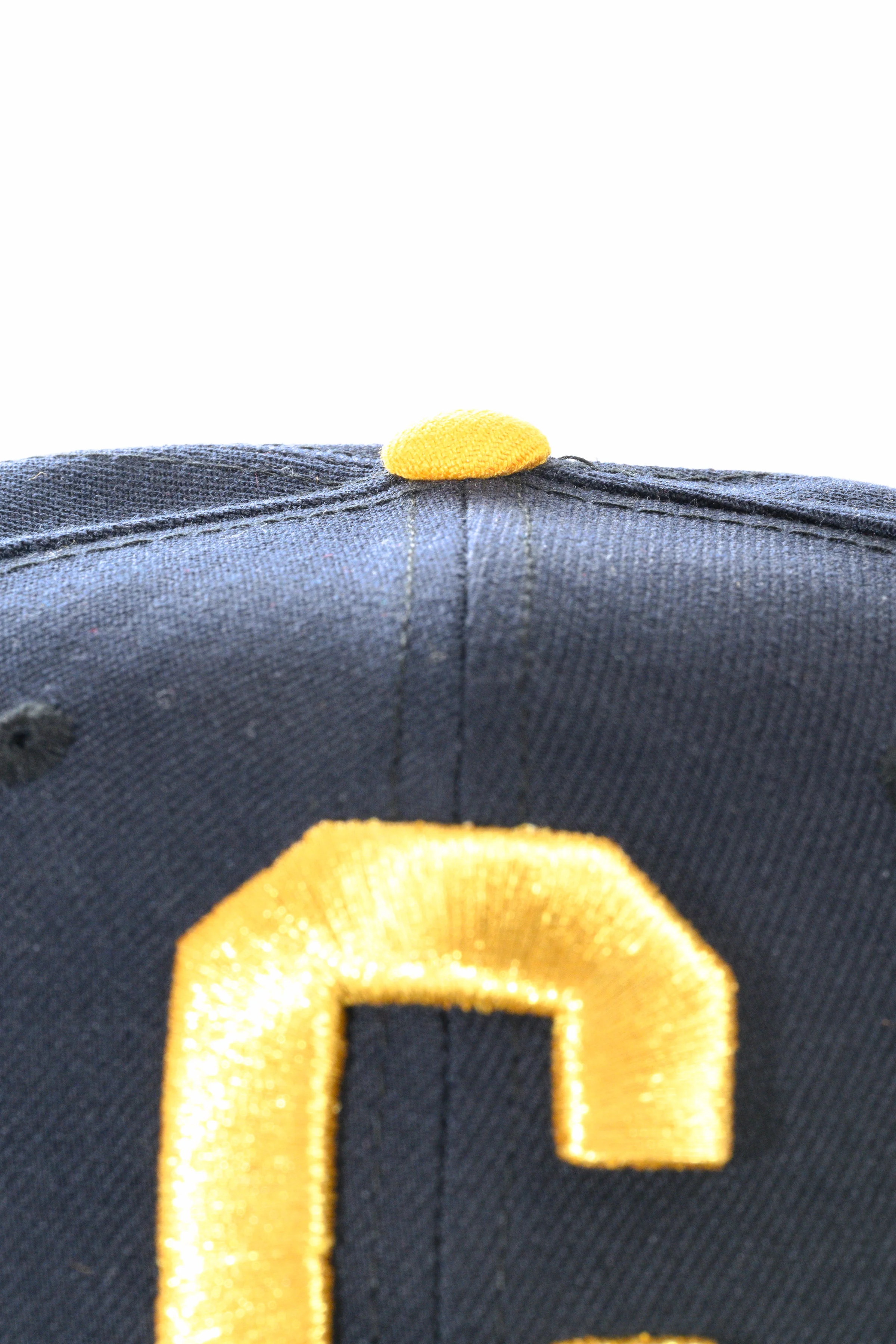 NEW ERA "CALIFORNIA" CHICAGO CUBS FITTED HAT (NAVY/A GOLD) - Image 5