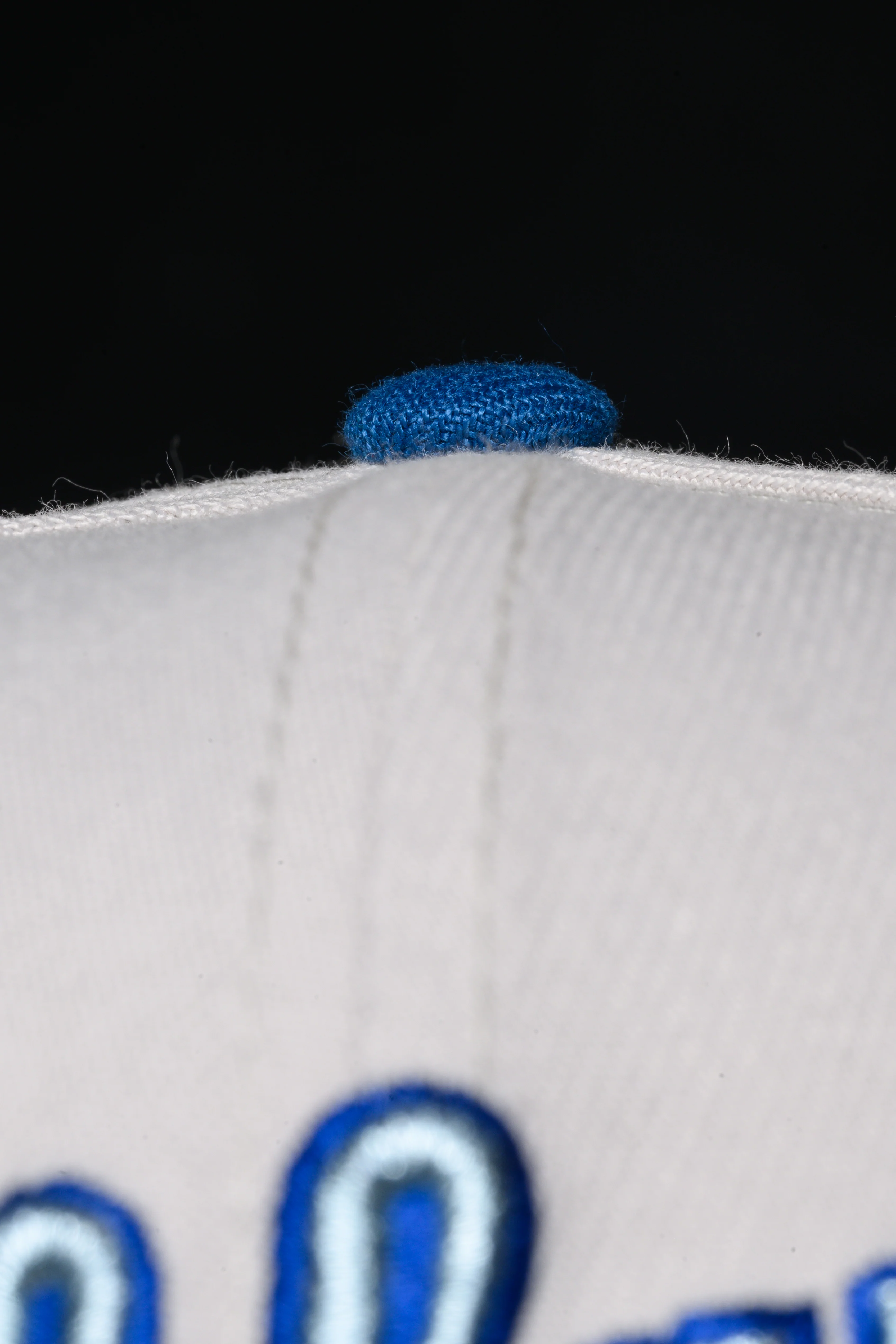 NEW ERA "CALIFORNIA LIVIN" OAKLAND ATHLETICS FITTED HAT + PIN (STONE GREY/SEASHORE BLUE) - Image 4