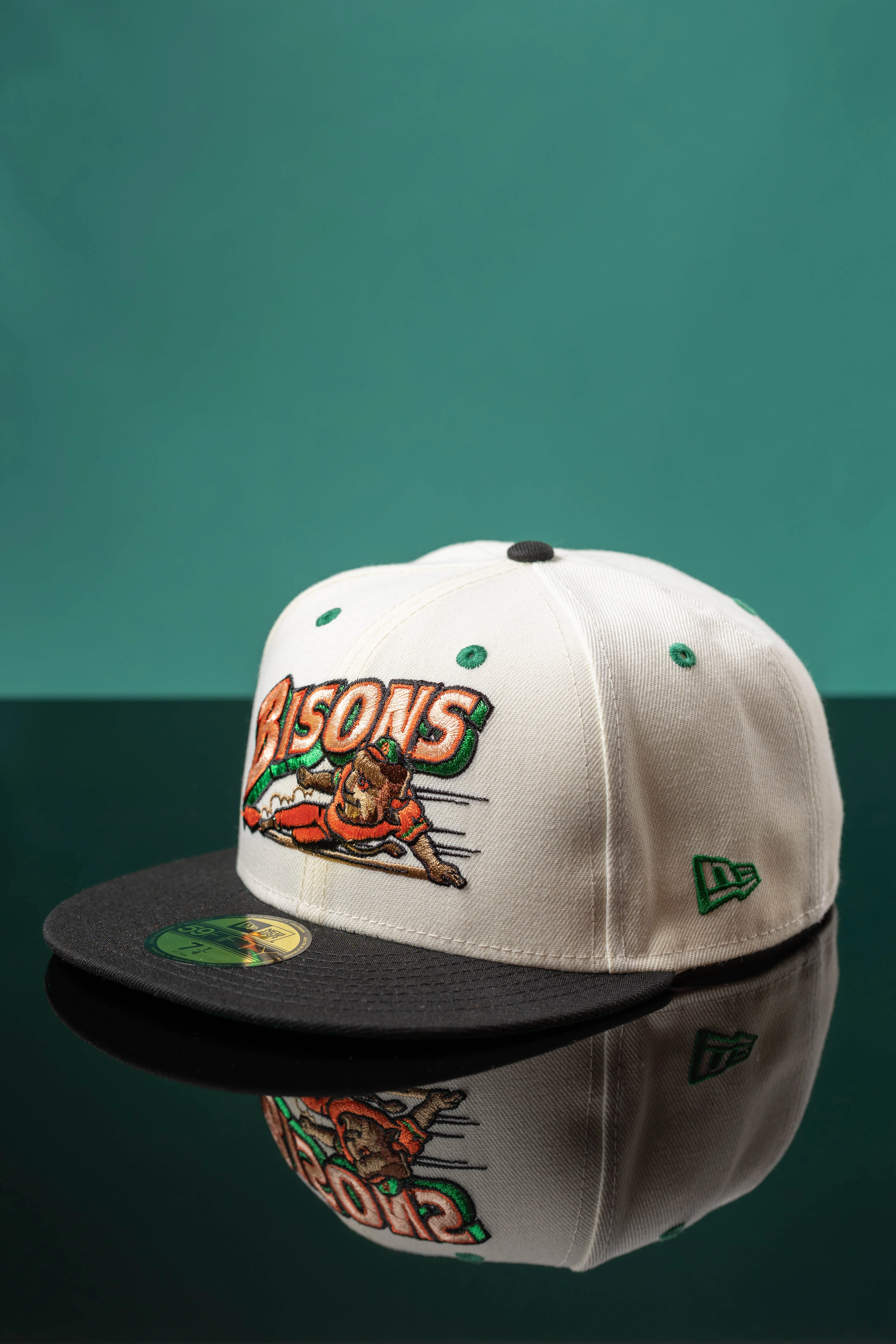 NEW ERA "CALIFORNIA ROLL" BUFFALO BISONS FITTED HAT - Image 3