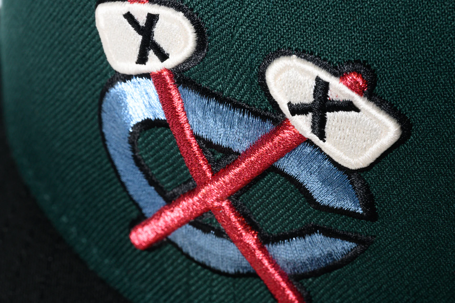 NEW ERA "CHILL FAM" CHICAGO BLACKHAWKS FITTED HAT (DARK GREEN/BLACK) - Image 6