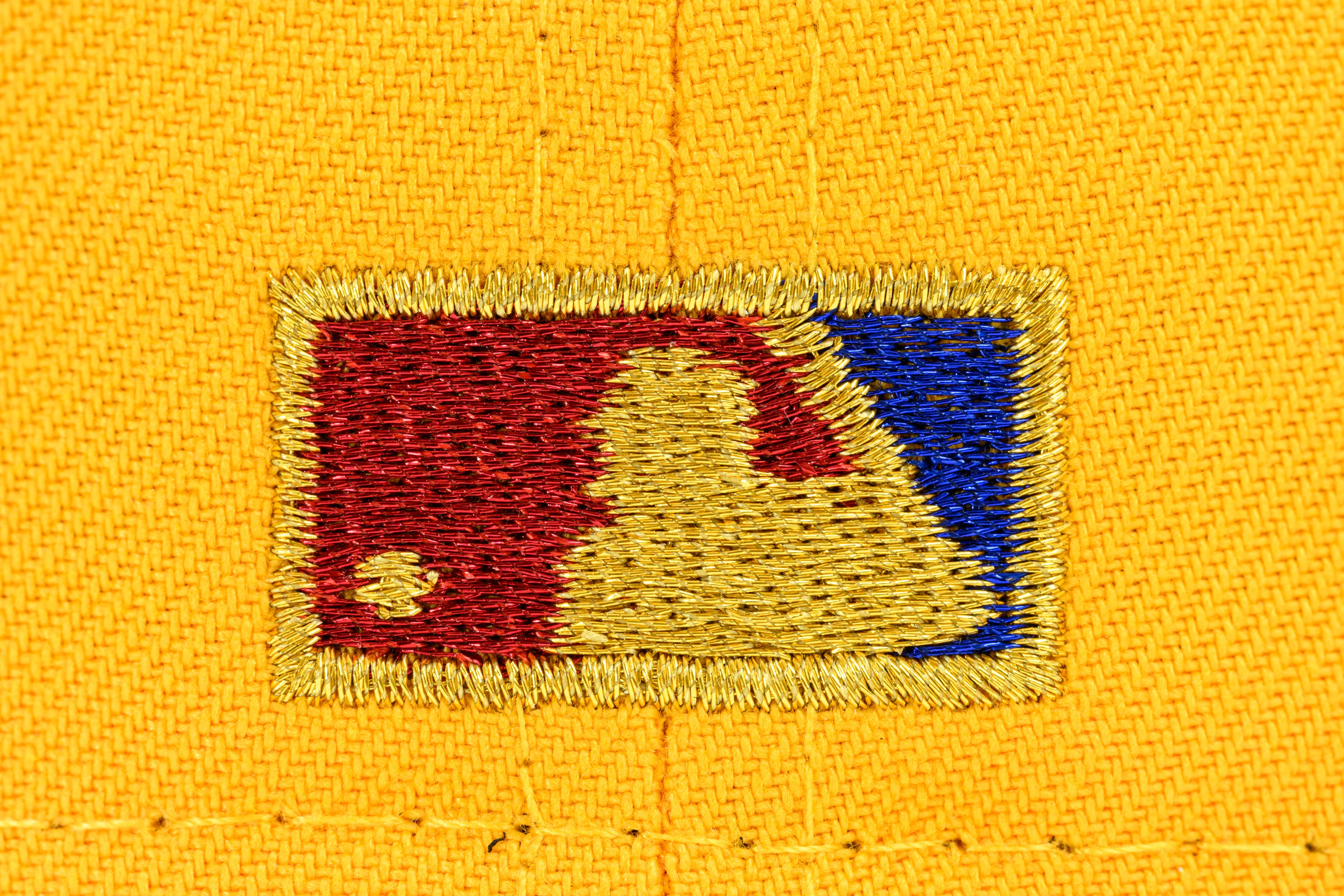 NEW ERA "SUMMERTIME SHOOTOUT” NEW YORK YANKEES FITTED HAT (YELLOW/BLACK/RED) - Image 9