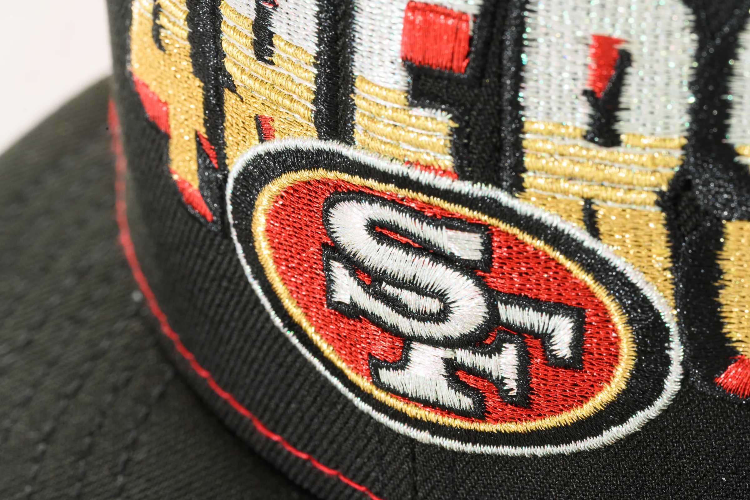 NEW ERA "COLOR BLOCK" SAN FRANCISCO 49ERS FITTED HAT (BLACK/RED) - Image 7