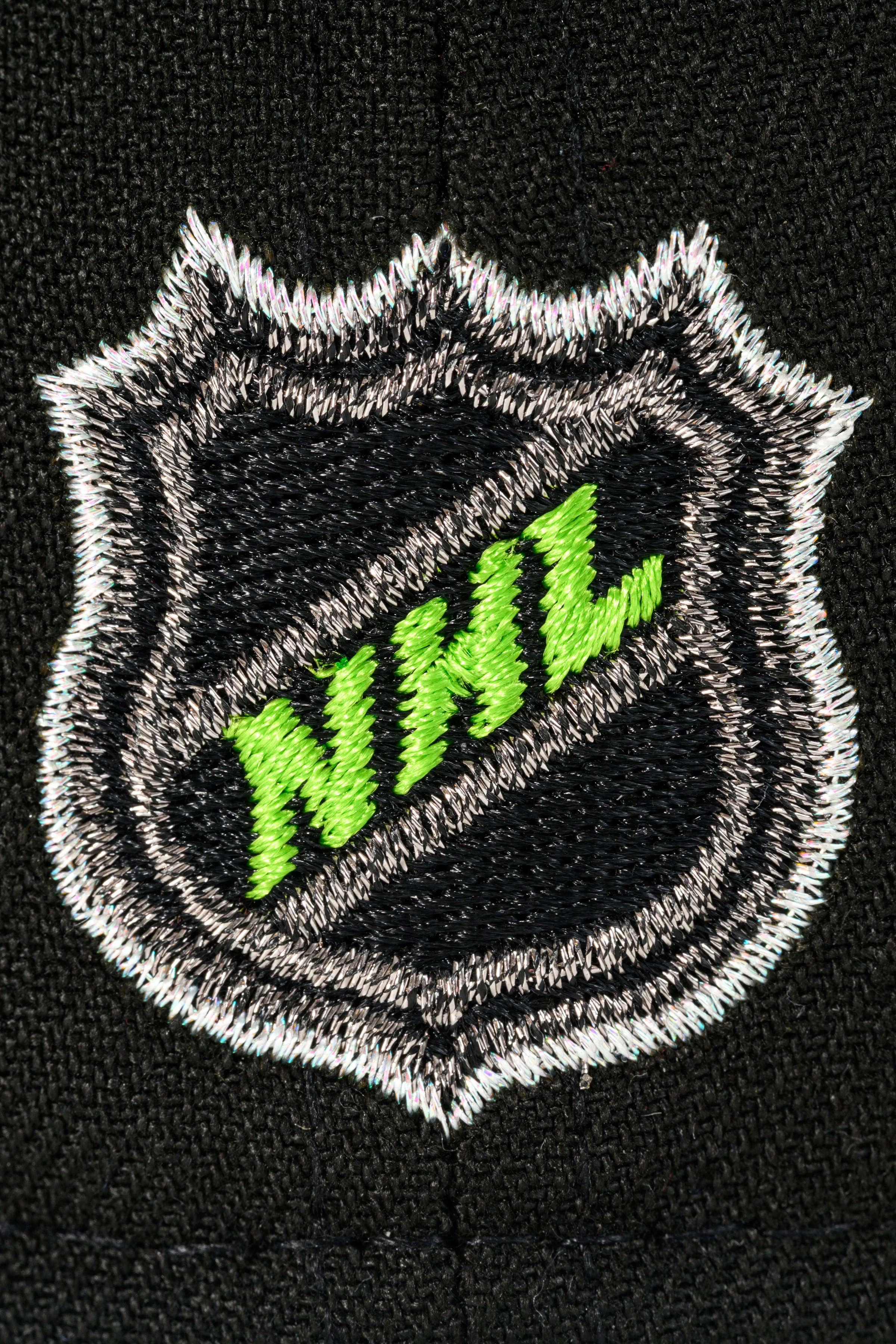 NEW ERA "CREATURE” SAN JOSE SHARKS FITTED HAT (BLACK/LIME GREEN) - Image 8