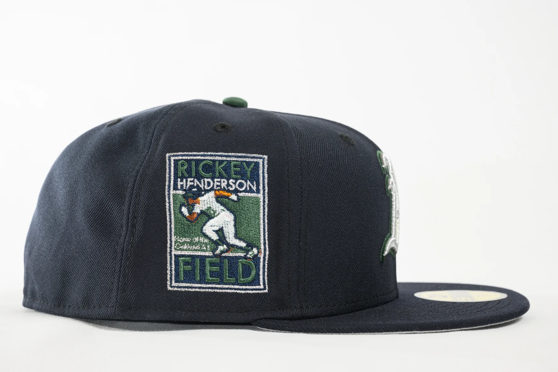 NEW ERA "CROSSOVER RICKEY" OAKLAND A'S (NAVY/CILANTRO GREEN) - Image 5