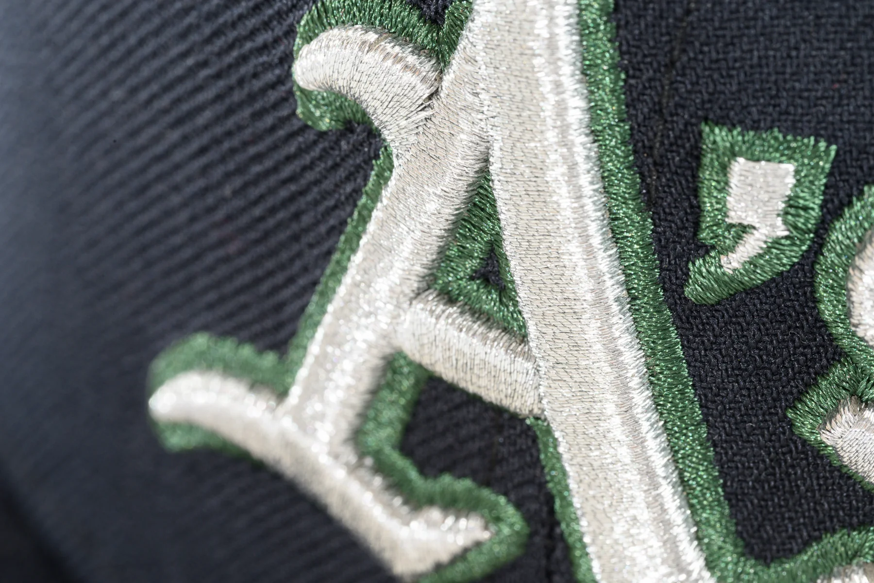 NEW ERA "CROSSOVER RICKEY" OAKLAND A'S (NAVY/CILANTRO GREEN) - Image 9