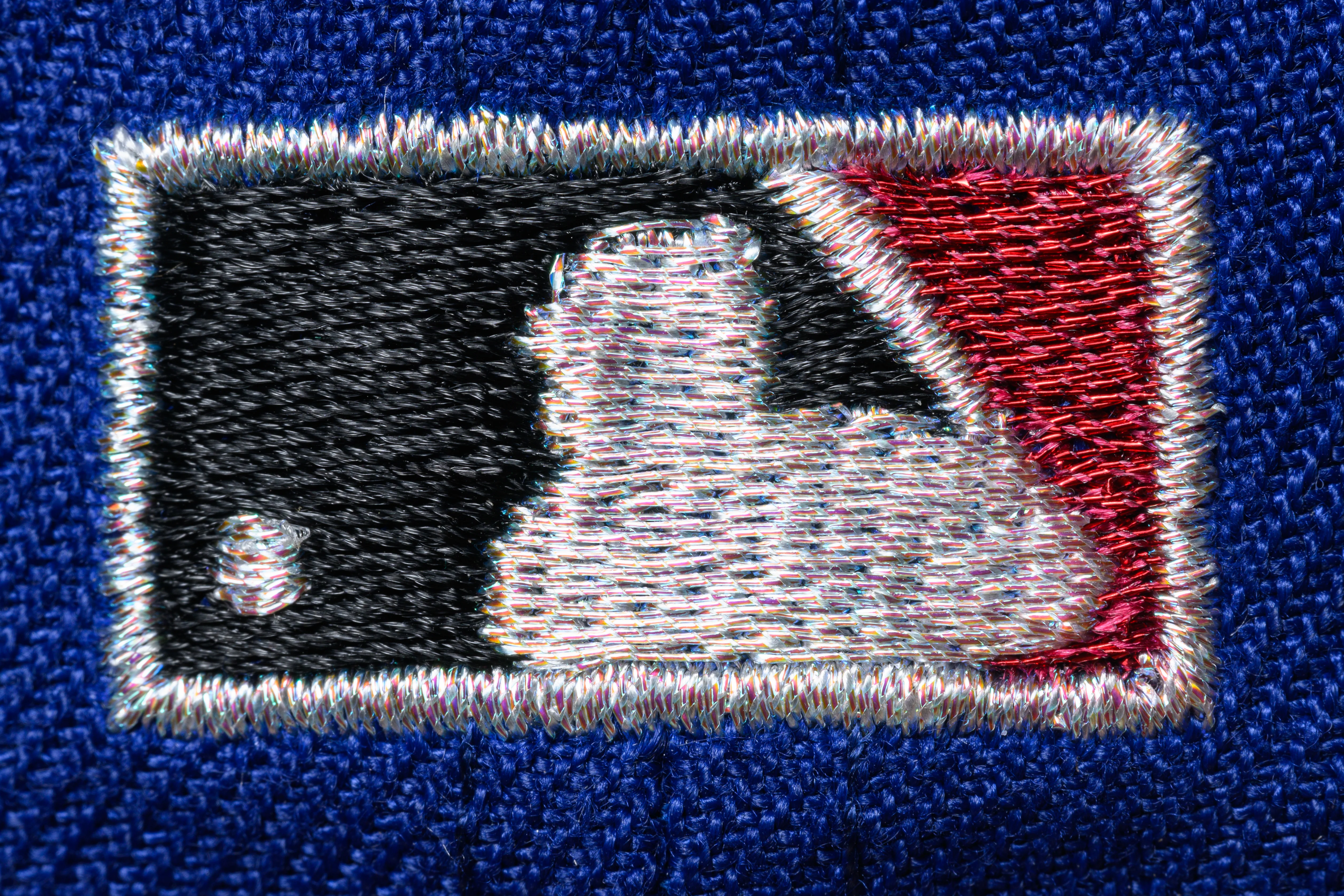 NEW ERA "D ROSE" CHICAGO WHITE SOX FITTED HAT (DARK ROYAL/BLACK/PINK) - Image 3