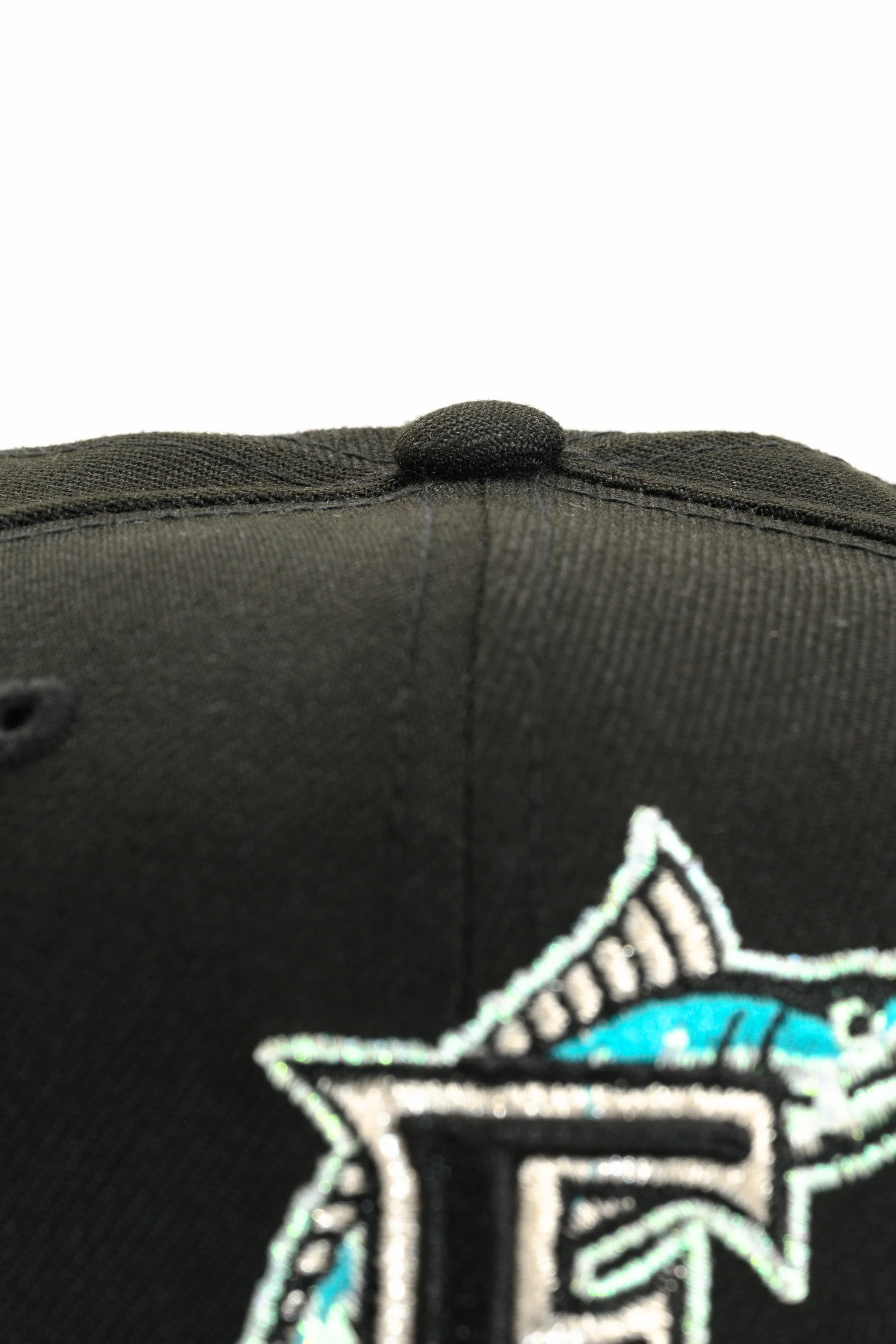 NEW ERA "DELUXE" FLORIDA MARLINS FITTED HAT (BLACK/TEAL) - Image 6