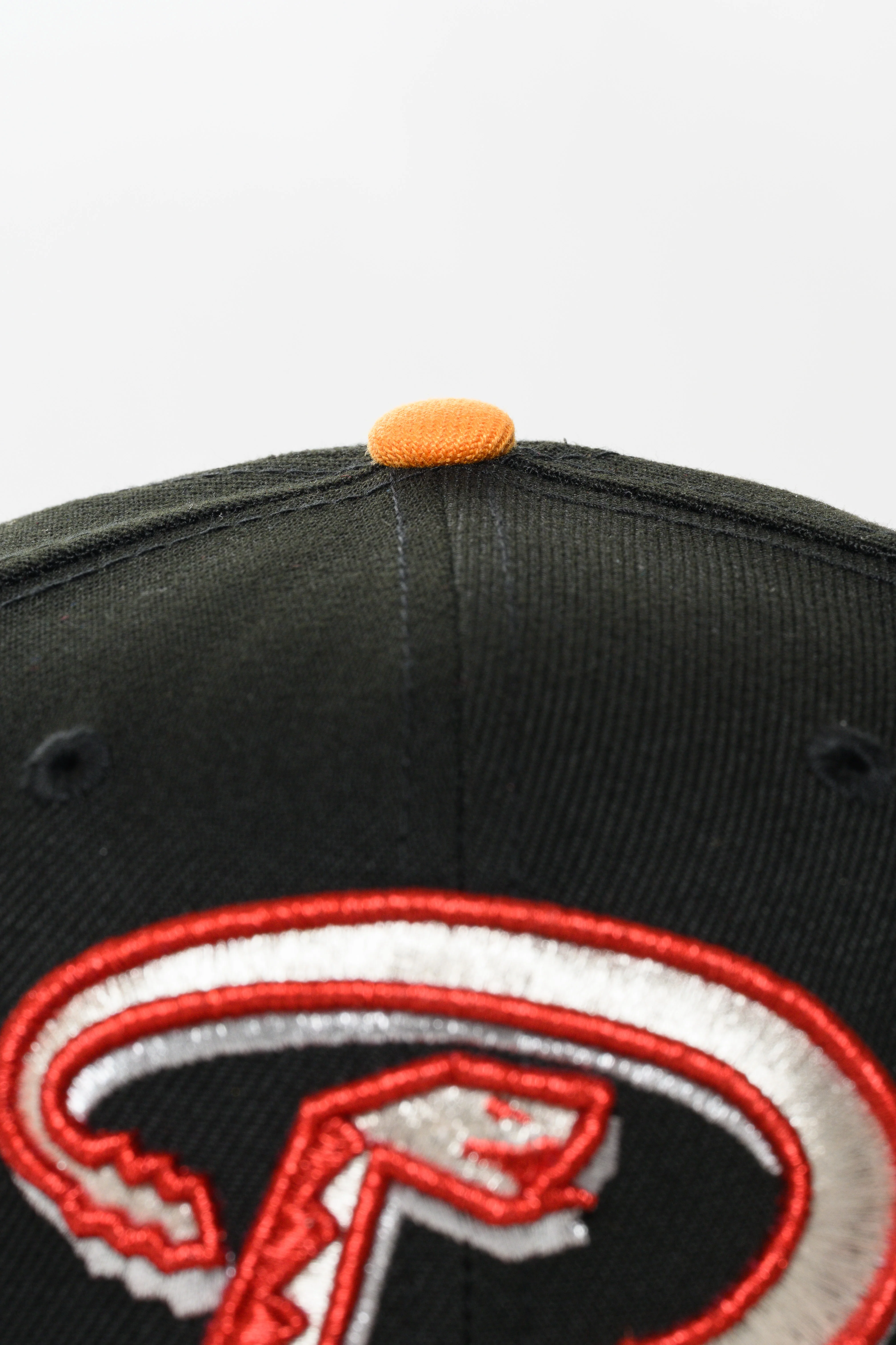 NEW ERA "DESTRO" ARIZONA DIAMONDBACKS FITTED HAT (BLACK/RED/YELLOW) - Image 4