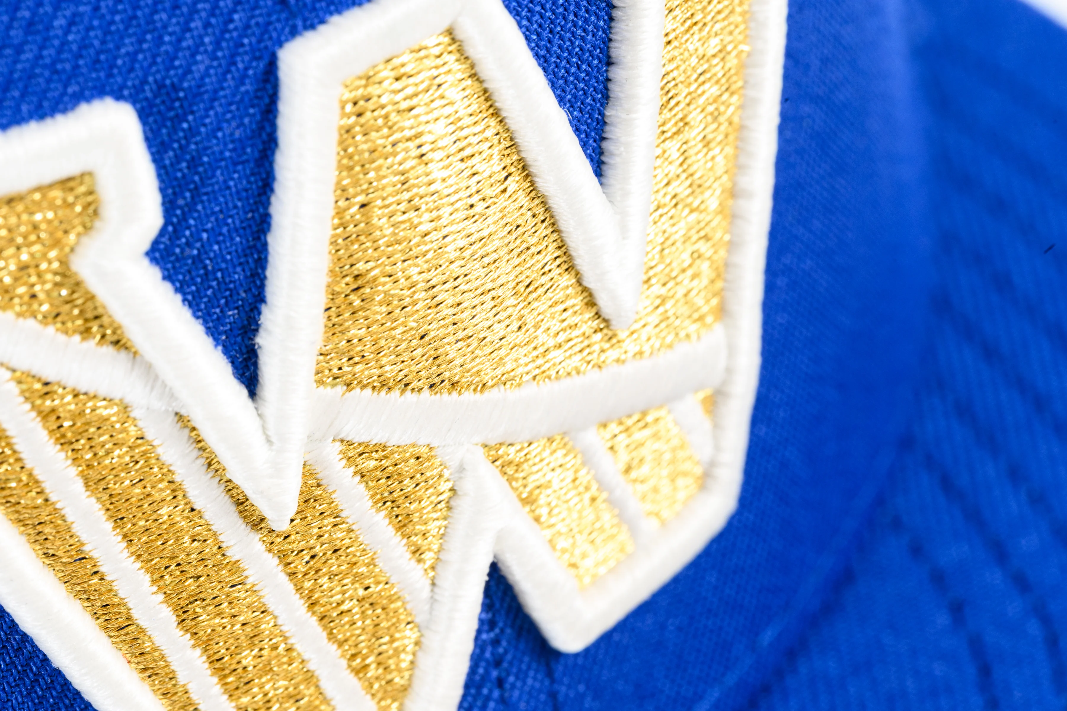 NEW ERA "DUB CITY V.2" GOLDEN STATE WARRIORS FITTED HAT (LIGHT ROYAL) - Image 9