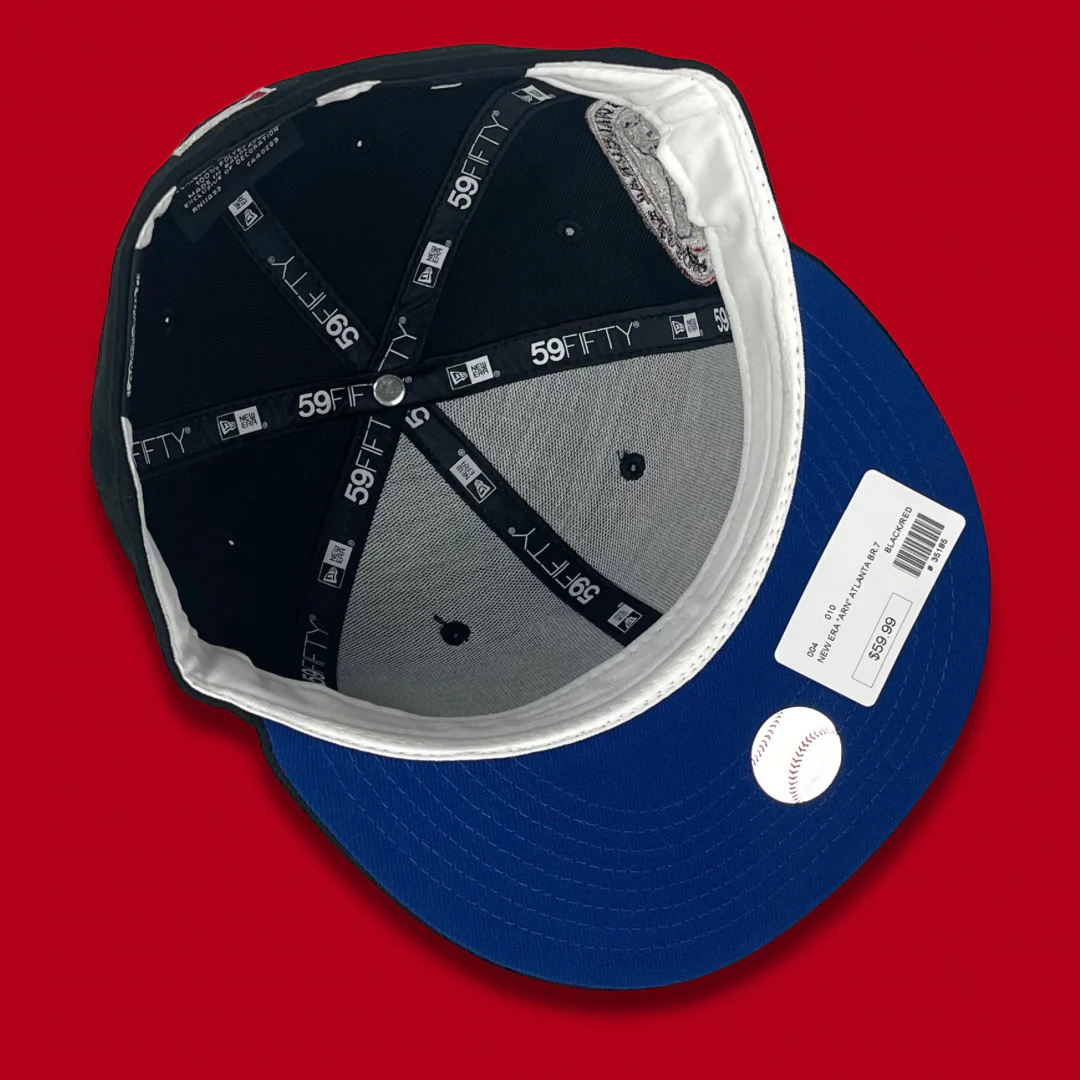 NEW ERA "ENFORCER" ATLANTA BRAVES FITTED HAT (BLACK/ BLUE UNDERVISOR) - Image 3
