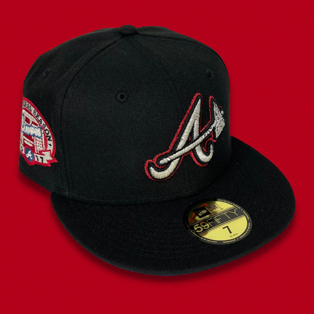 NEW ERA "ENFORCER" ATLANTA BRAVES FITTED HAT (BLACK/ BLUE UNDERVISOR) - Image 5