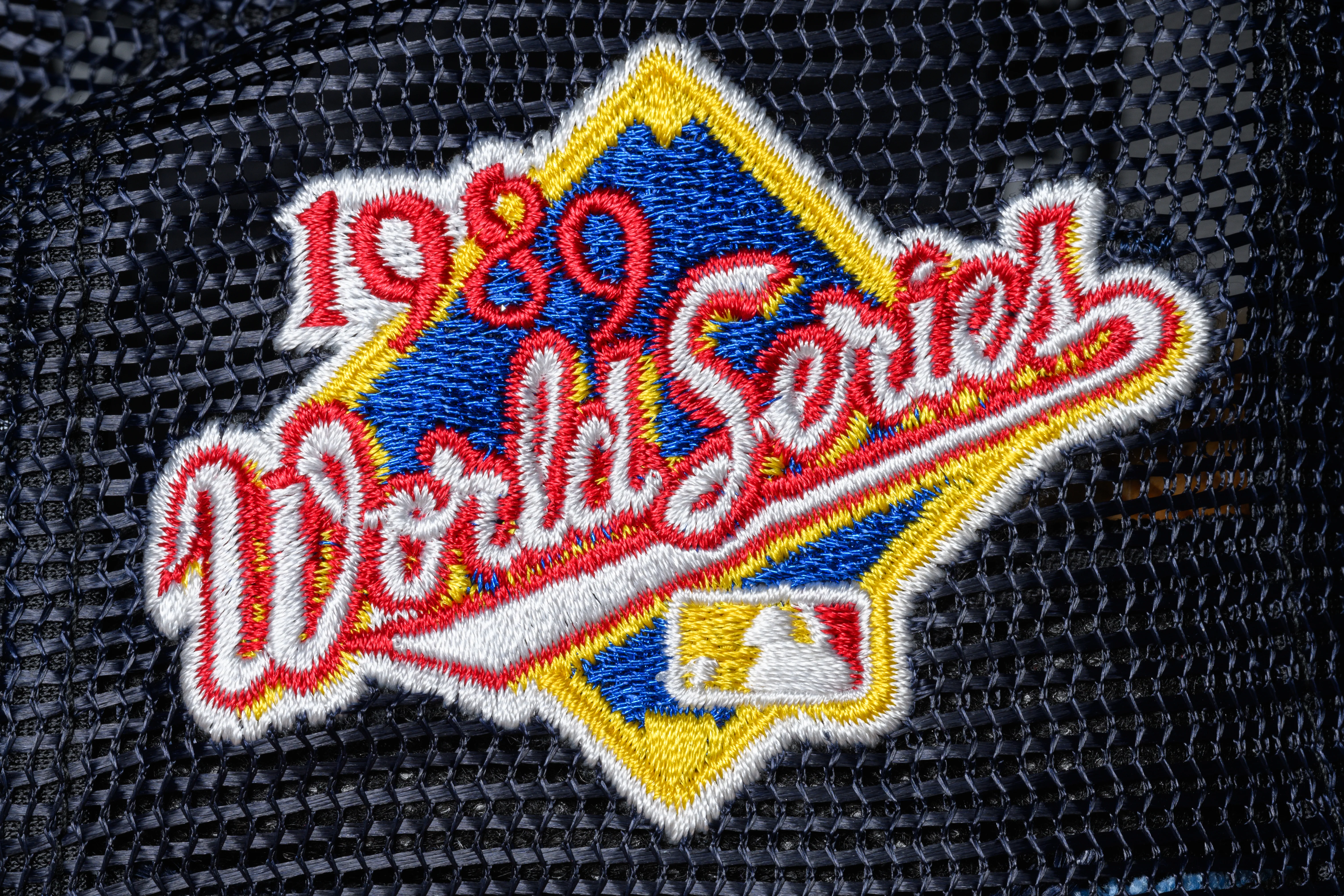 NEW ERA "BEACH BALL" OAKLAND A'S MESH FITTED HAT (NAVY/FADED BLUE) - Image 3