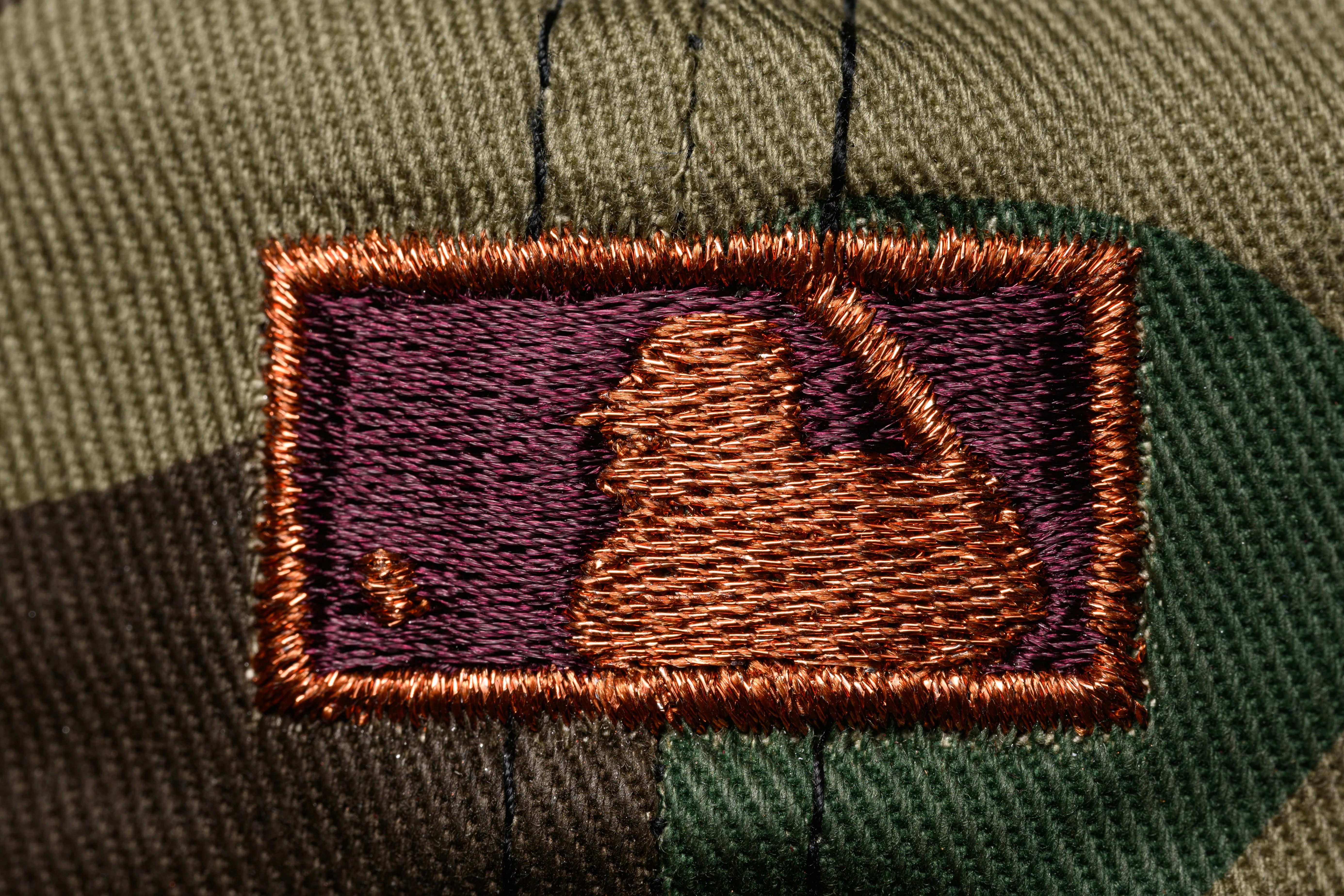 NEW ERA "COPPER N CAMO" SF GIANTS FITTED HAT (WOODLAND CAMO/MAROON) - Image 3