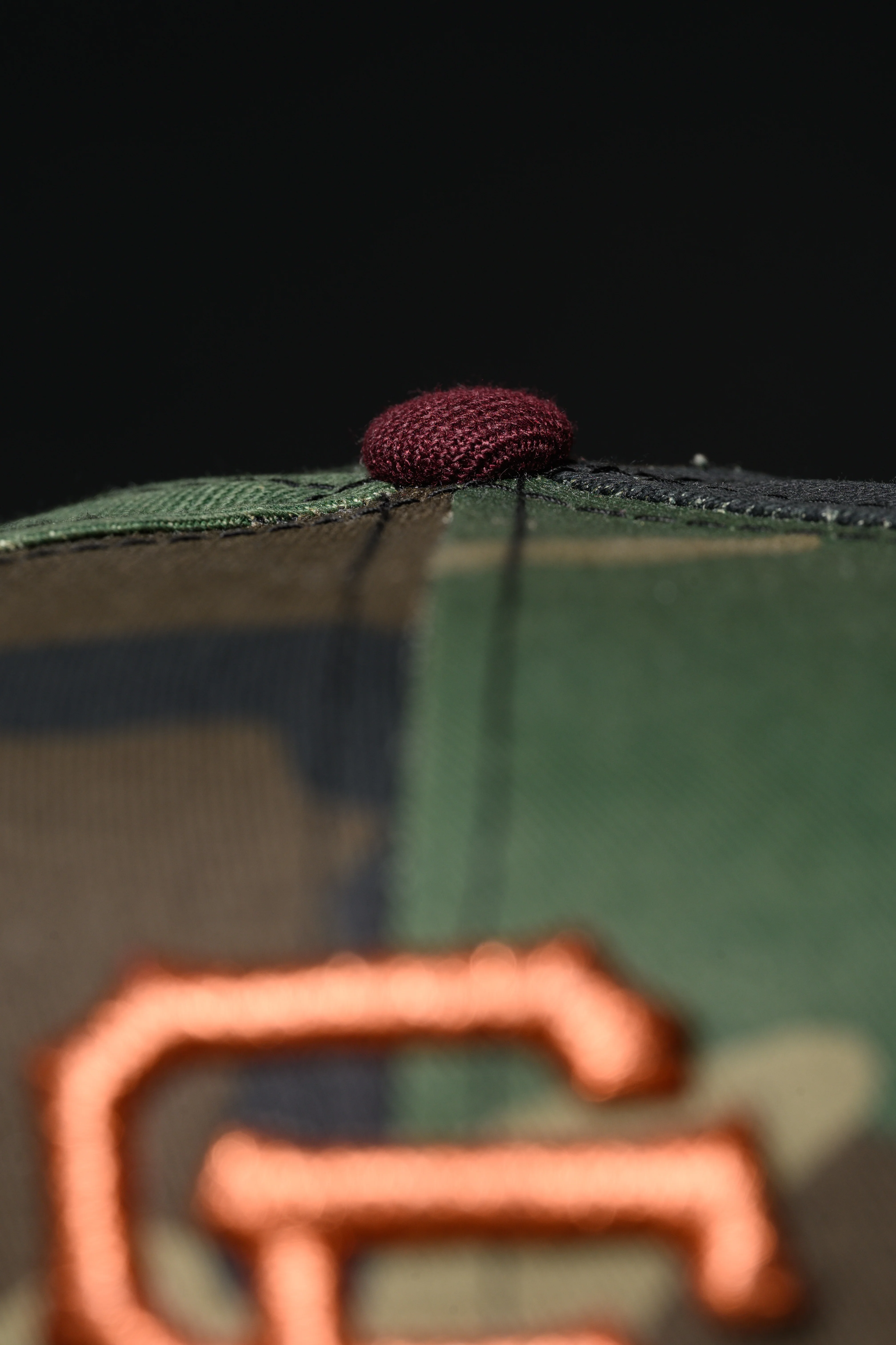 NEW ERA "COPPER N CAMO" SF GIANTS FITTED HAT (WOODLAND CAMO/MAROON) - Image 5