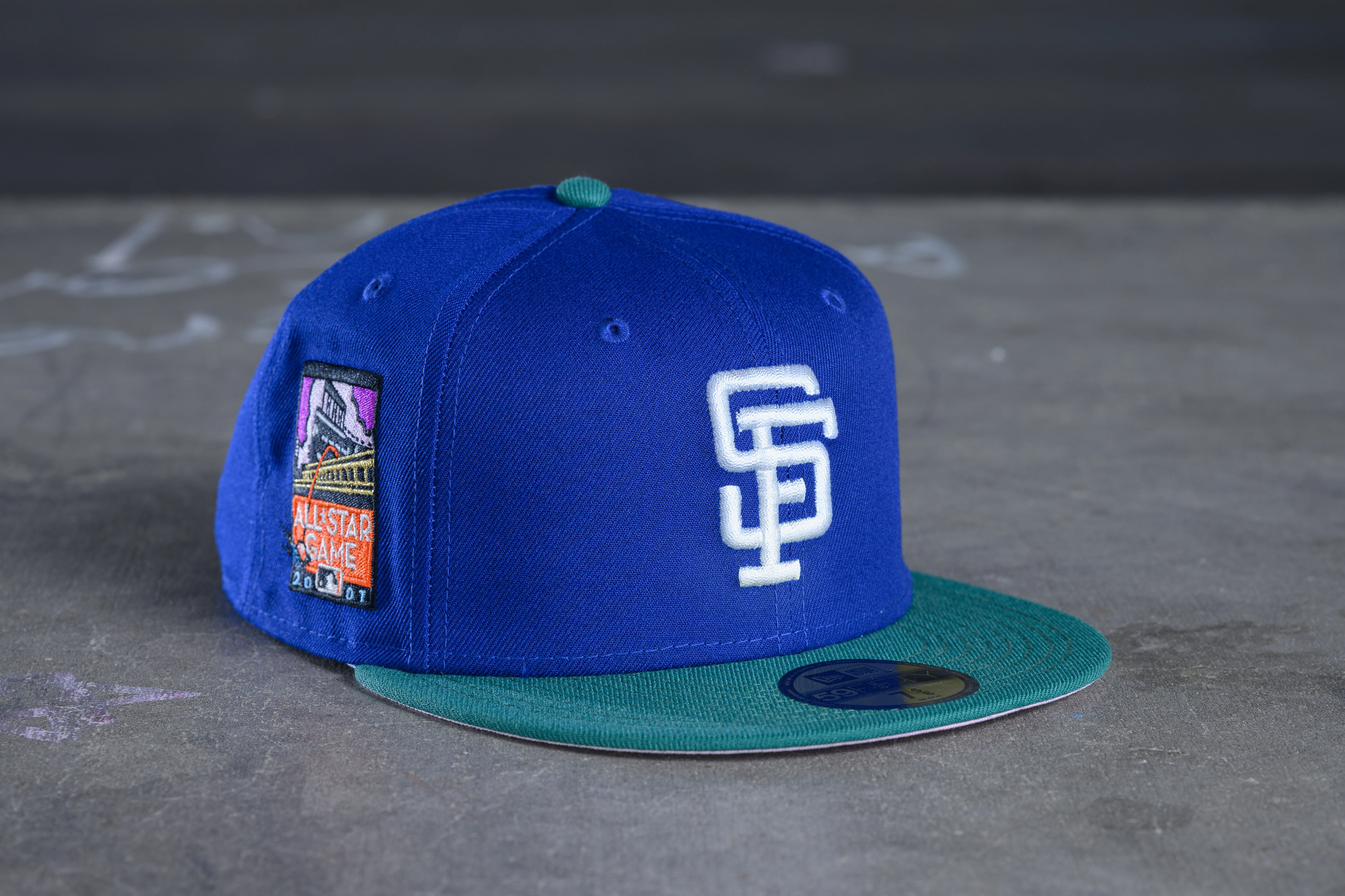 NEW ERA "FRE-TIPS" SF GIANTS FITTED HAT (DARK ROYAL/GREEN)