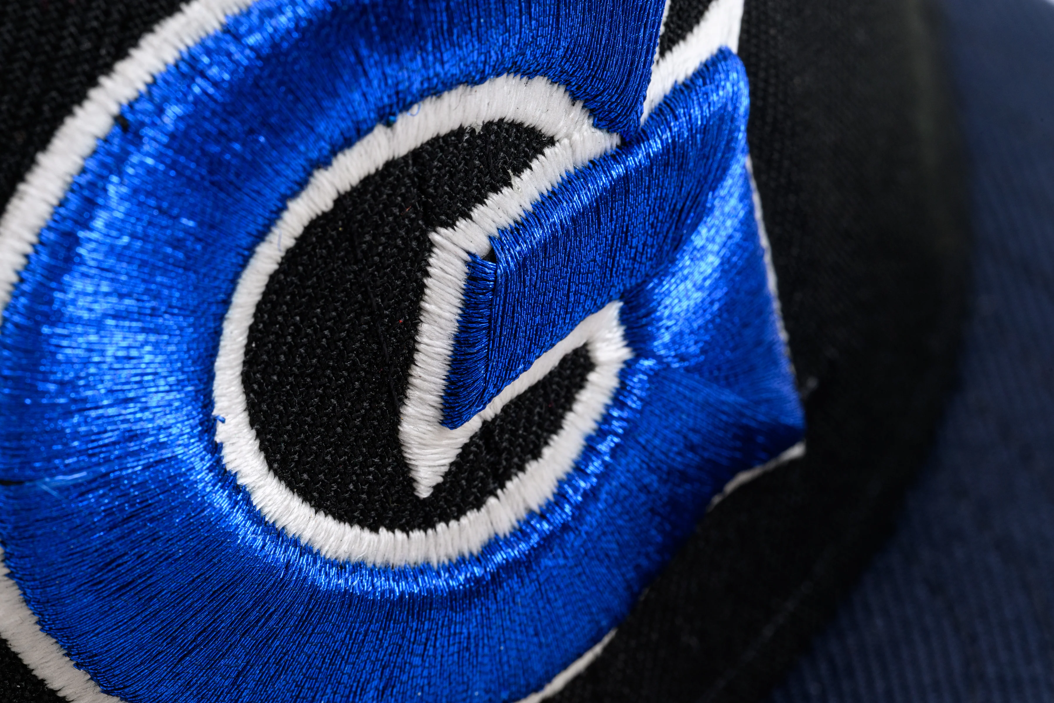 NEW ERA "G BOYZ" GEORGETOWN HOYAS FITTED HAT (BLACK/NAVY/GREY) - Image 6