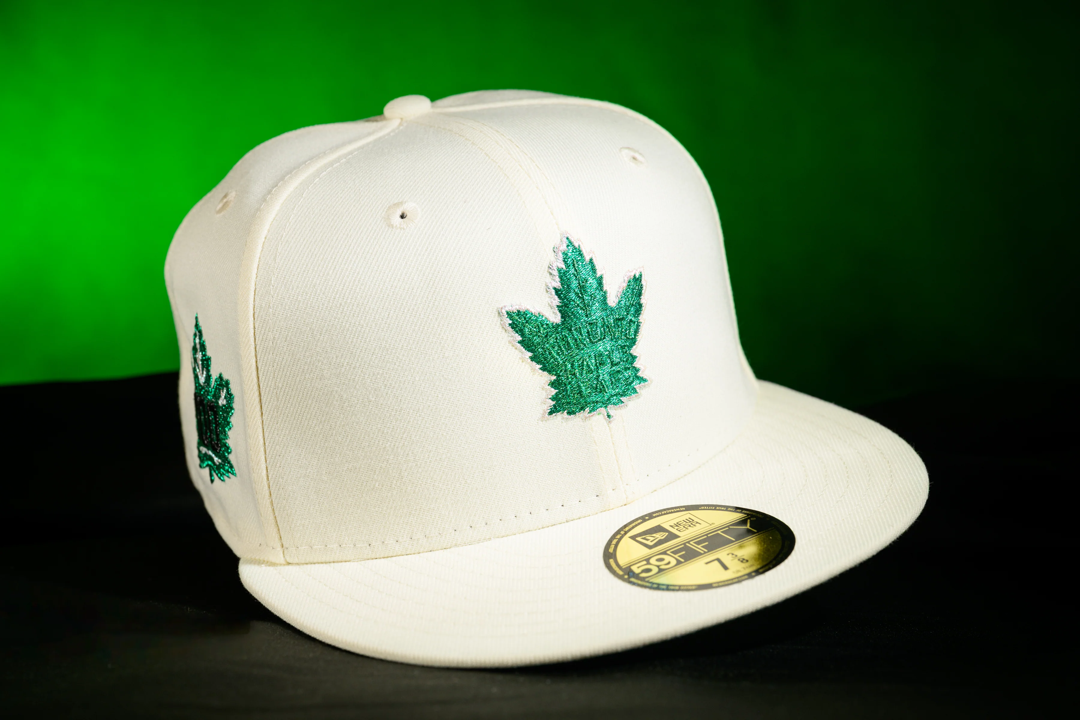 NEW ERA "G-THANG" TORONTO MAPLE LEAFS FITTED HAT (CHROME WHITE)