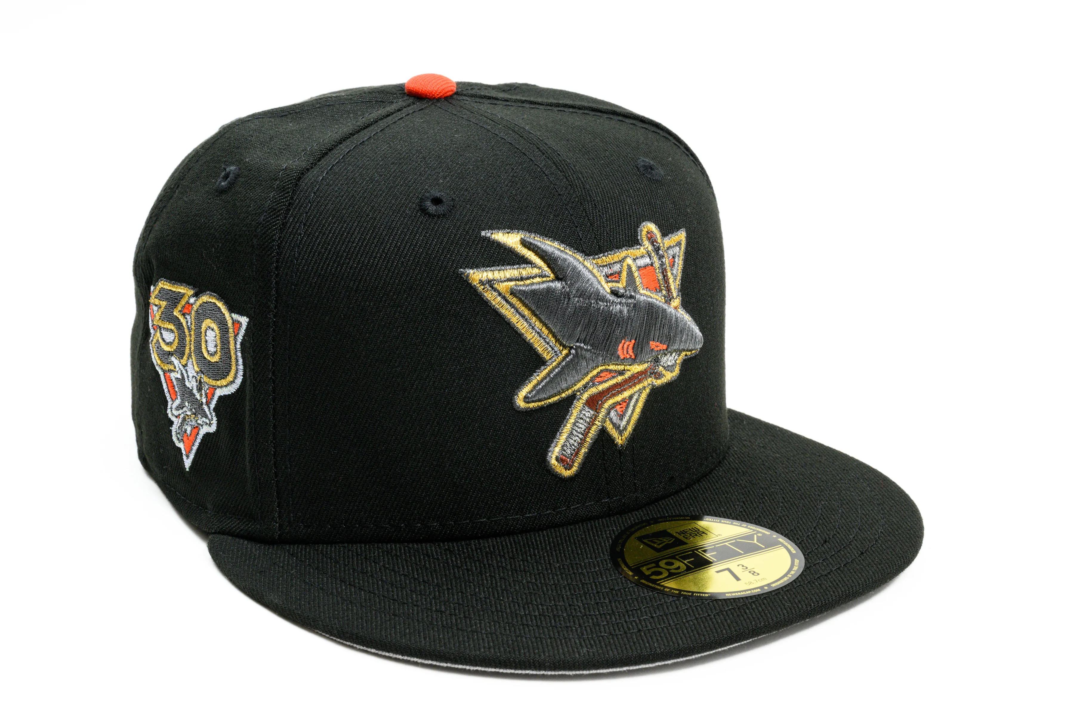 NEW ERA "GIANT SHARK” SAN JOSE SHARKS FITTED HAT (BLACK/ORANGE)