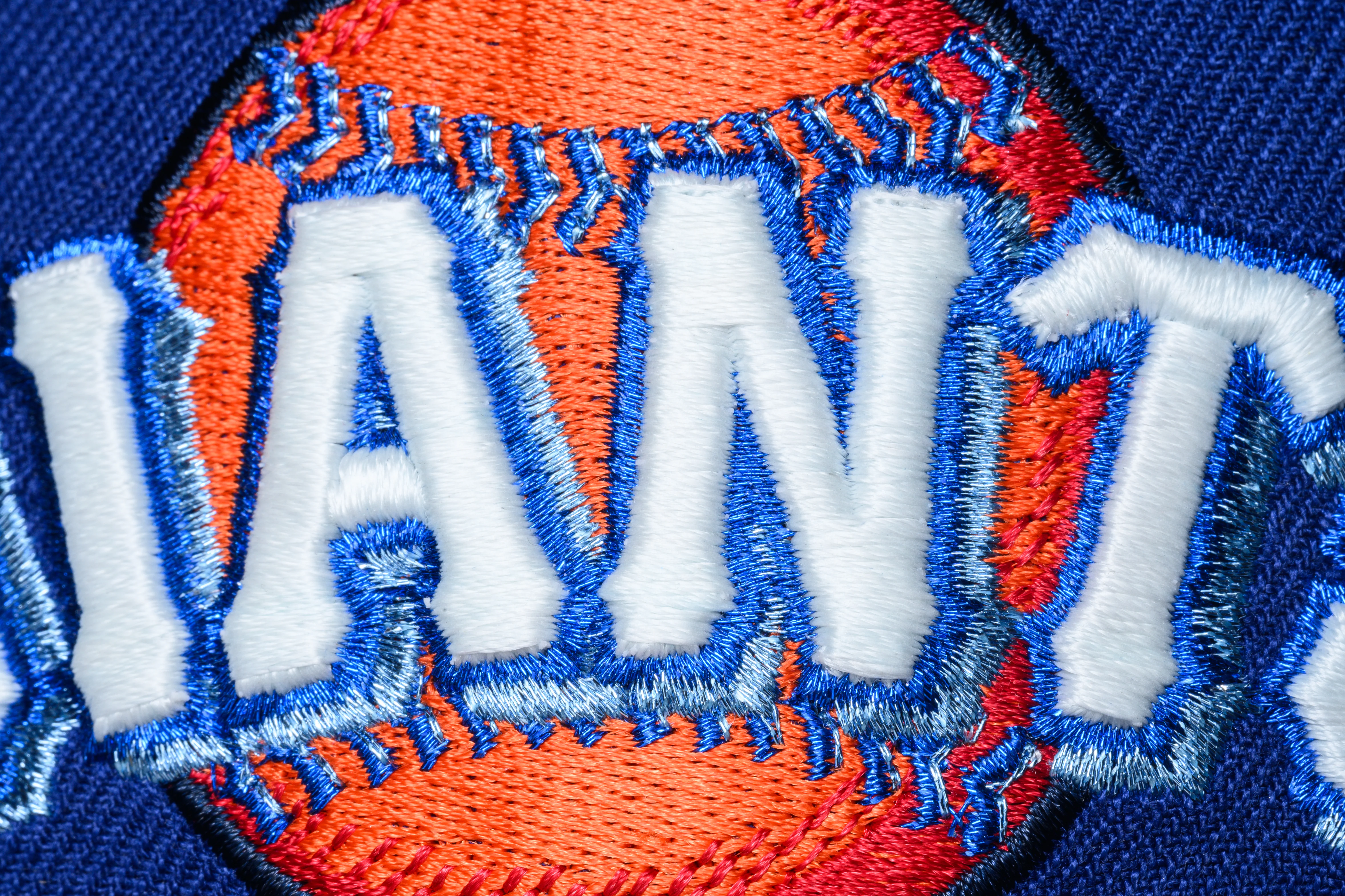 NEW ERA "GIANTS DIPPER" SF GIANTS MESH FITTED HAT (DARK ROYAL/CHROME) - Image 5