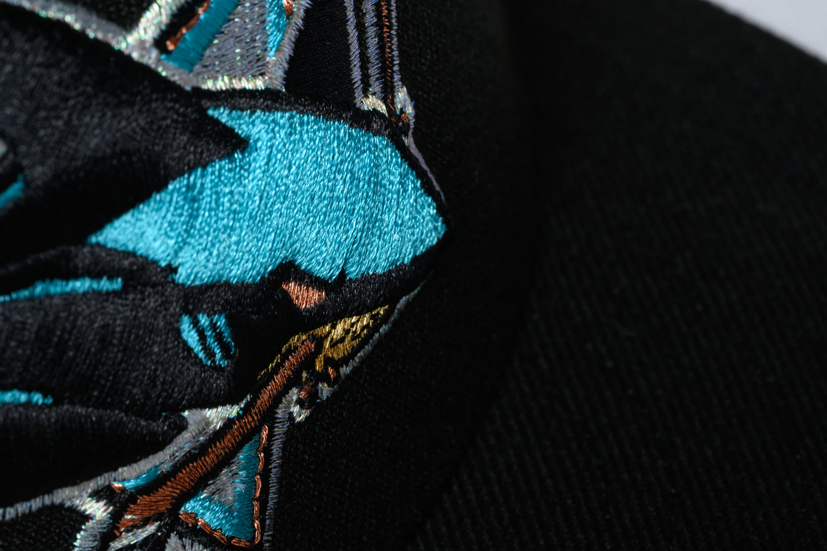 NEW ERA "GOLD GRILL" SAN JOSE SHARKS FITTED HAT ( BLACK/TEAL) - Image 7