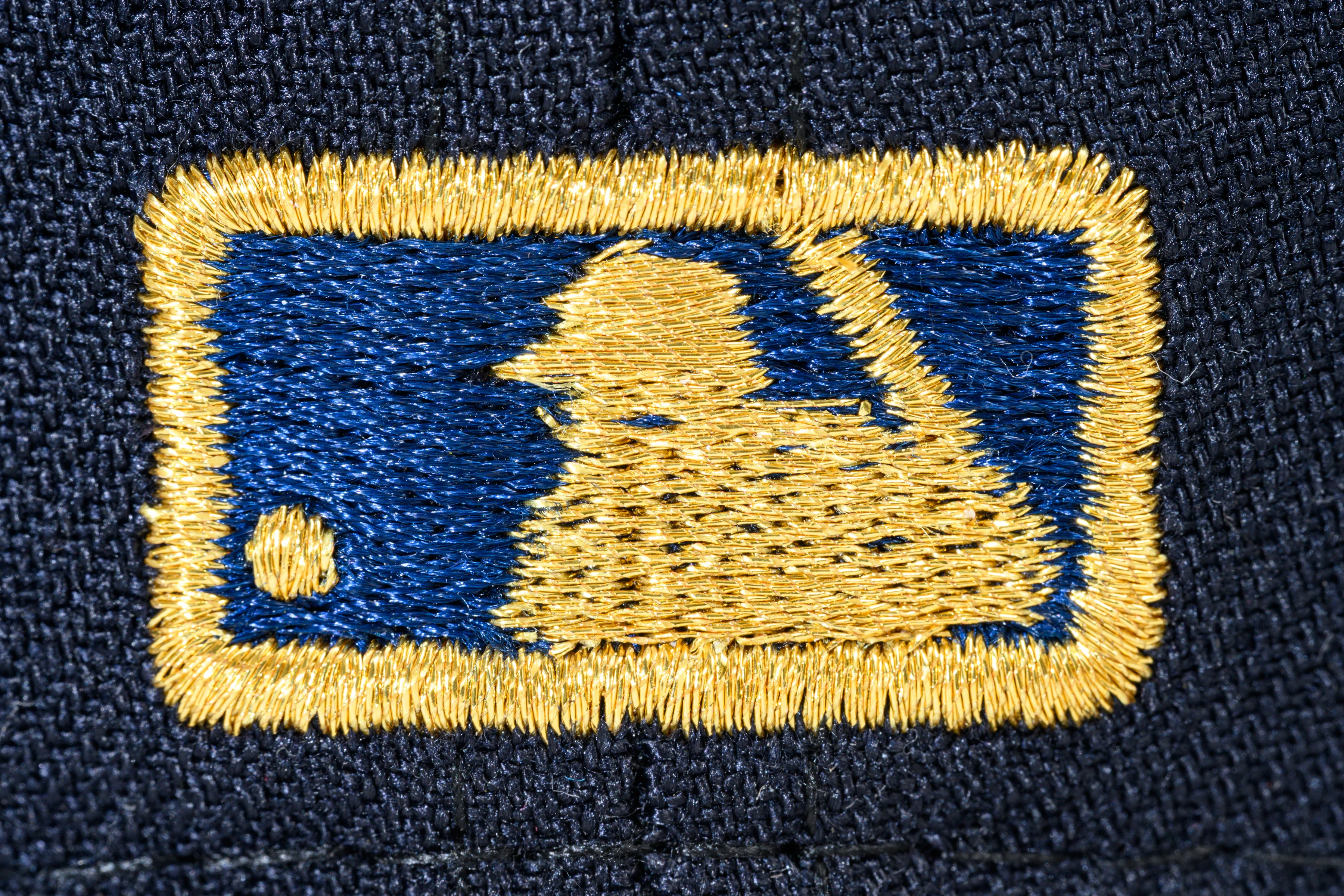NEW ERA "GOLDEN BEAR" CHICAGO CUBS FITTED HAT (NAVY/OCEANSIDE BLUE/A GOLD) - Image 3