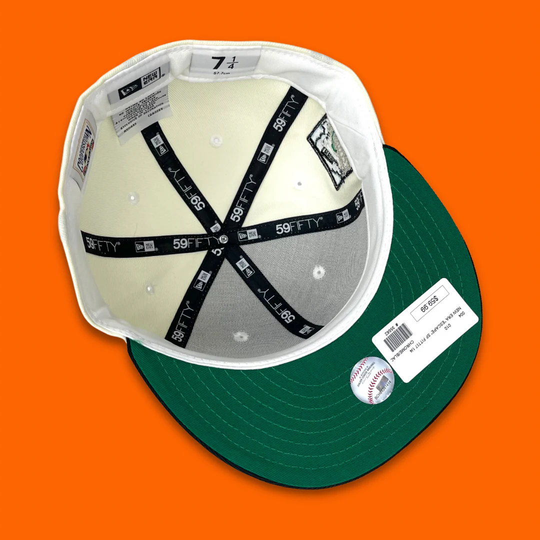 NEW ERA "GREAT ESCAPE" SAN FRANCISCO GIANTS FITTED HAT (CHROME WHITE/BLACK) - Image 3