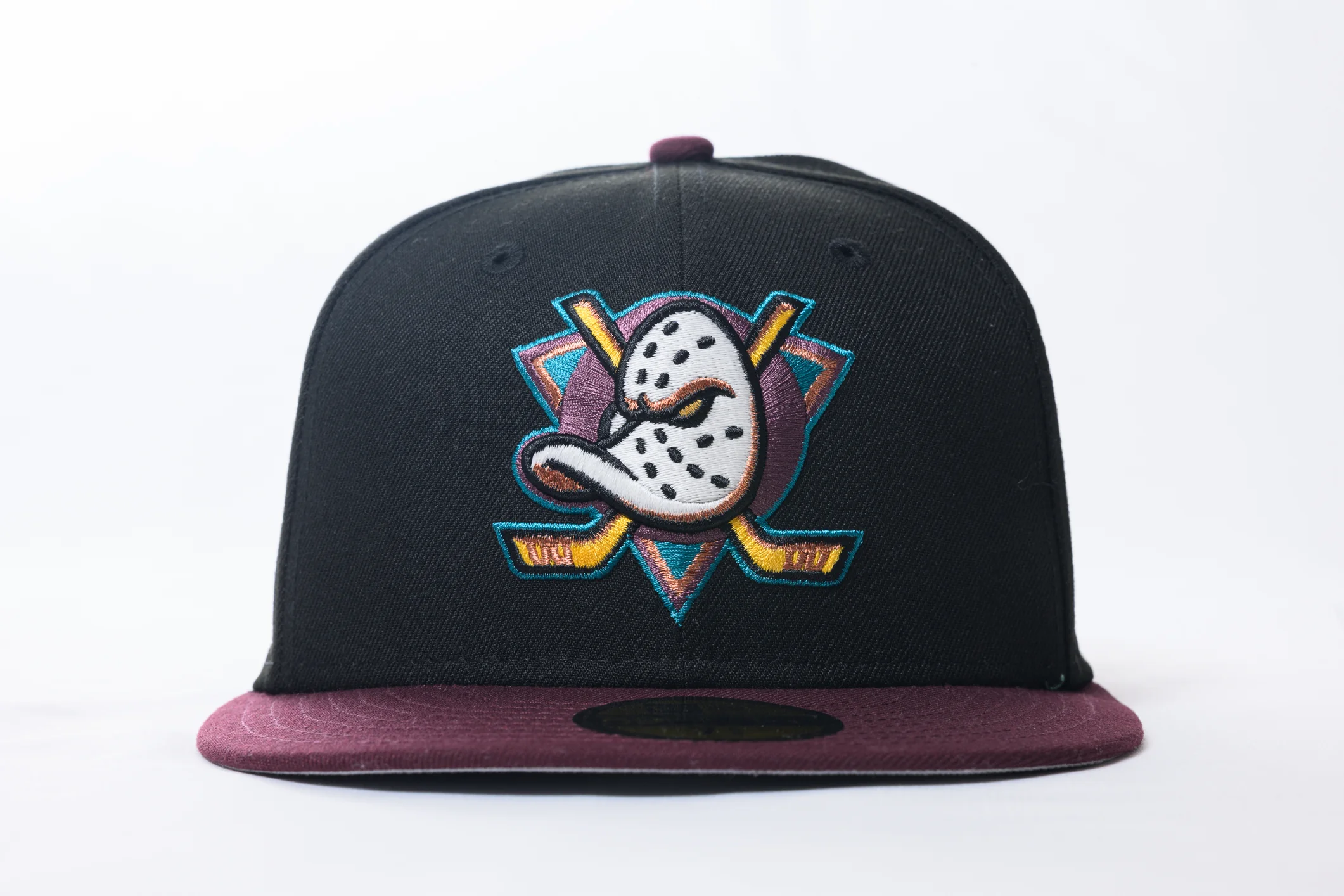 NEW ERA "INSTANT VINTAGE" ANAHEIM DUCKS FITTED HAT (MAROON/BLACK) - Image 5