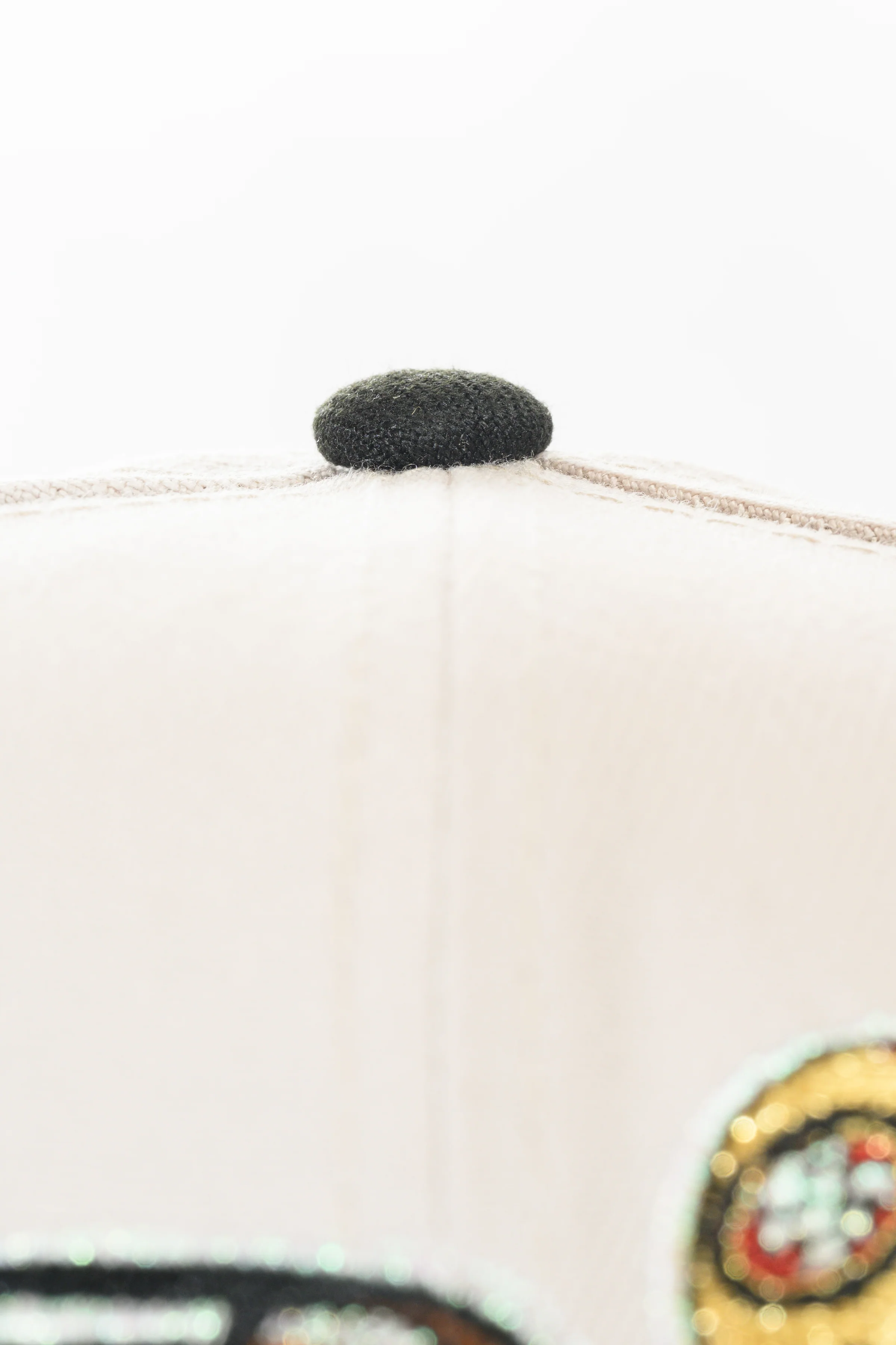 NEW ERA "KEZAR" SAN FRANCISCO 49ERS FITTED HAT (STONE GREY/BLACK) - Image 4