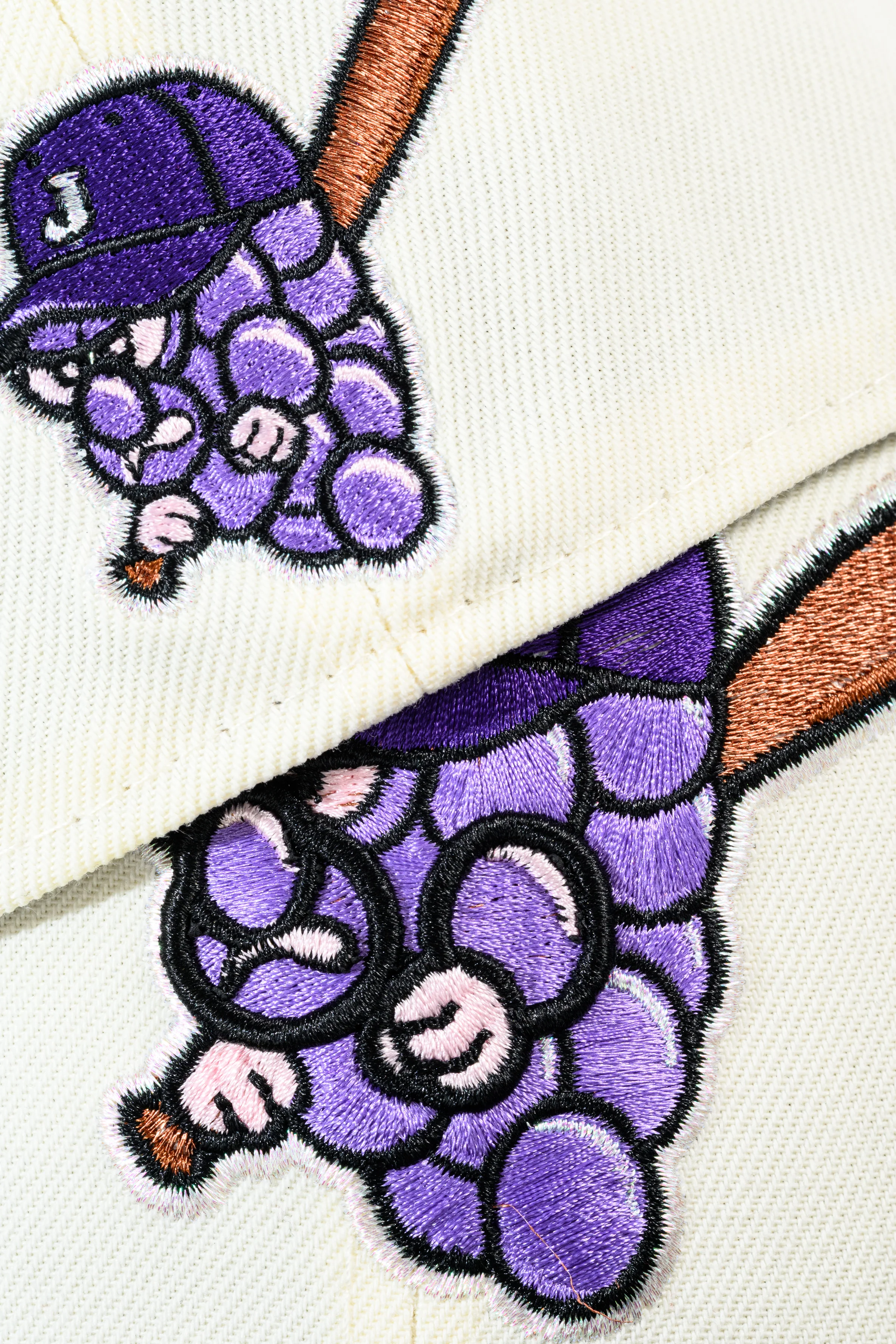 NEW ERA "MIXTAPE" JAMESTOWN JAMMERS FITTED HAT (CHROME/BLACK/PURPLE) - Image 5