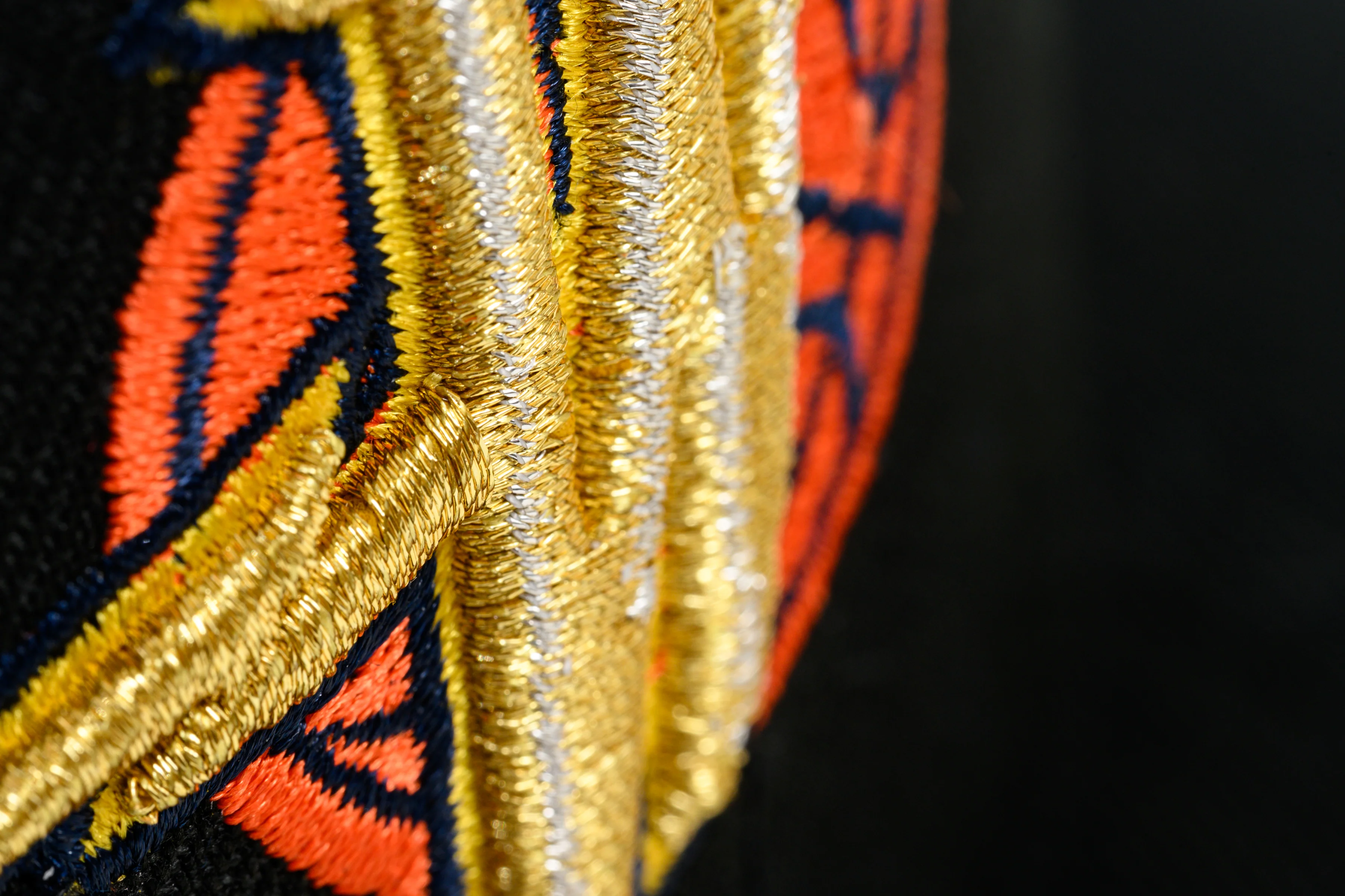 NEW ERA "ORACLE” GOLDEN STATE WARRIORS FITTED HAT (BLACK/GOLD) - Image 9