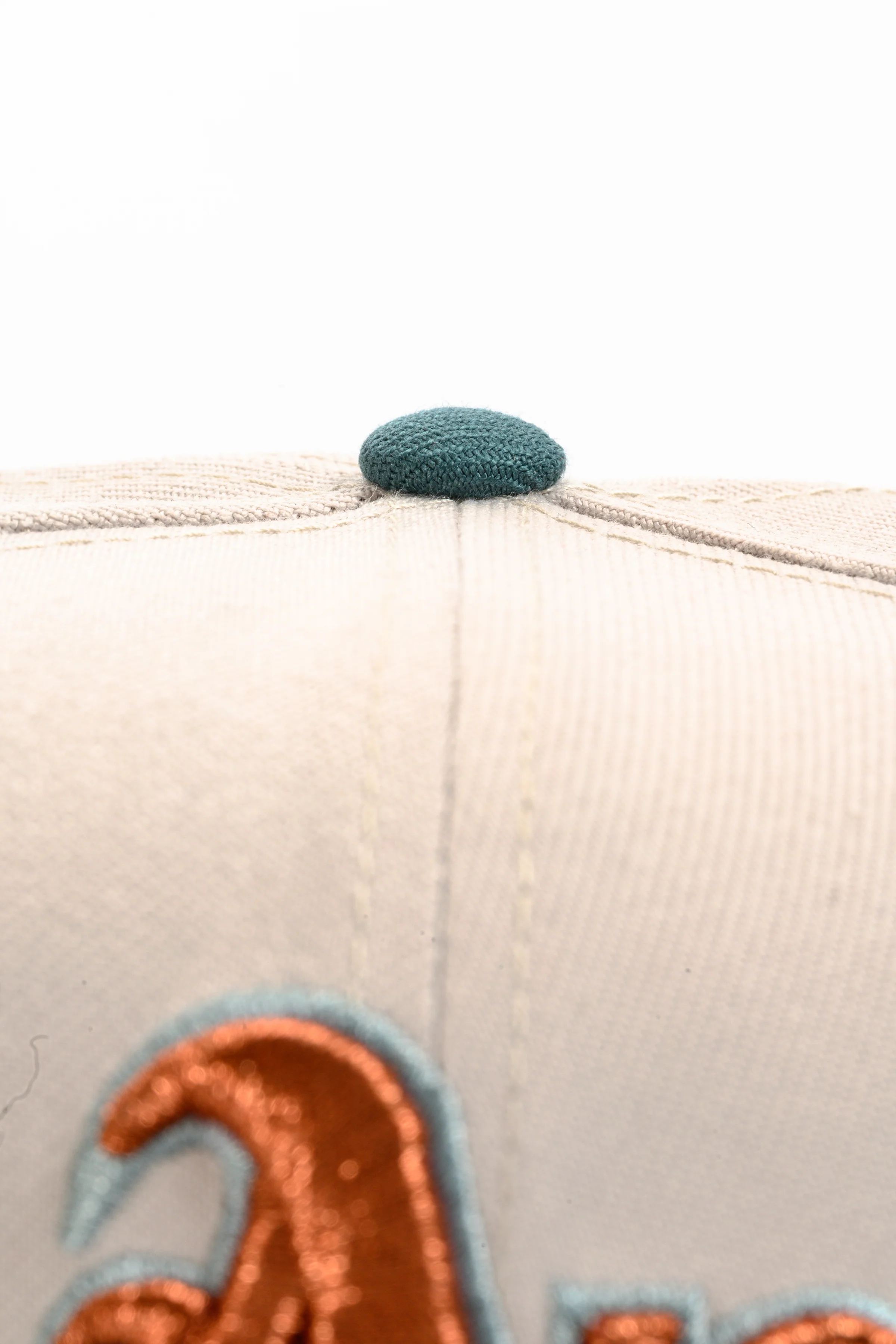 NEW ERA "MOTION" OAKLAND ATHLETICS FITTED HAT (STONE GREY/FADED BLUE) - Image 5