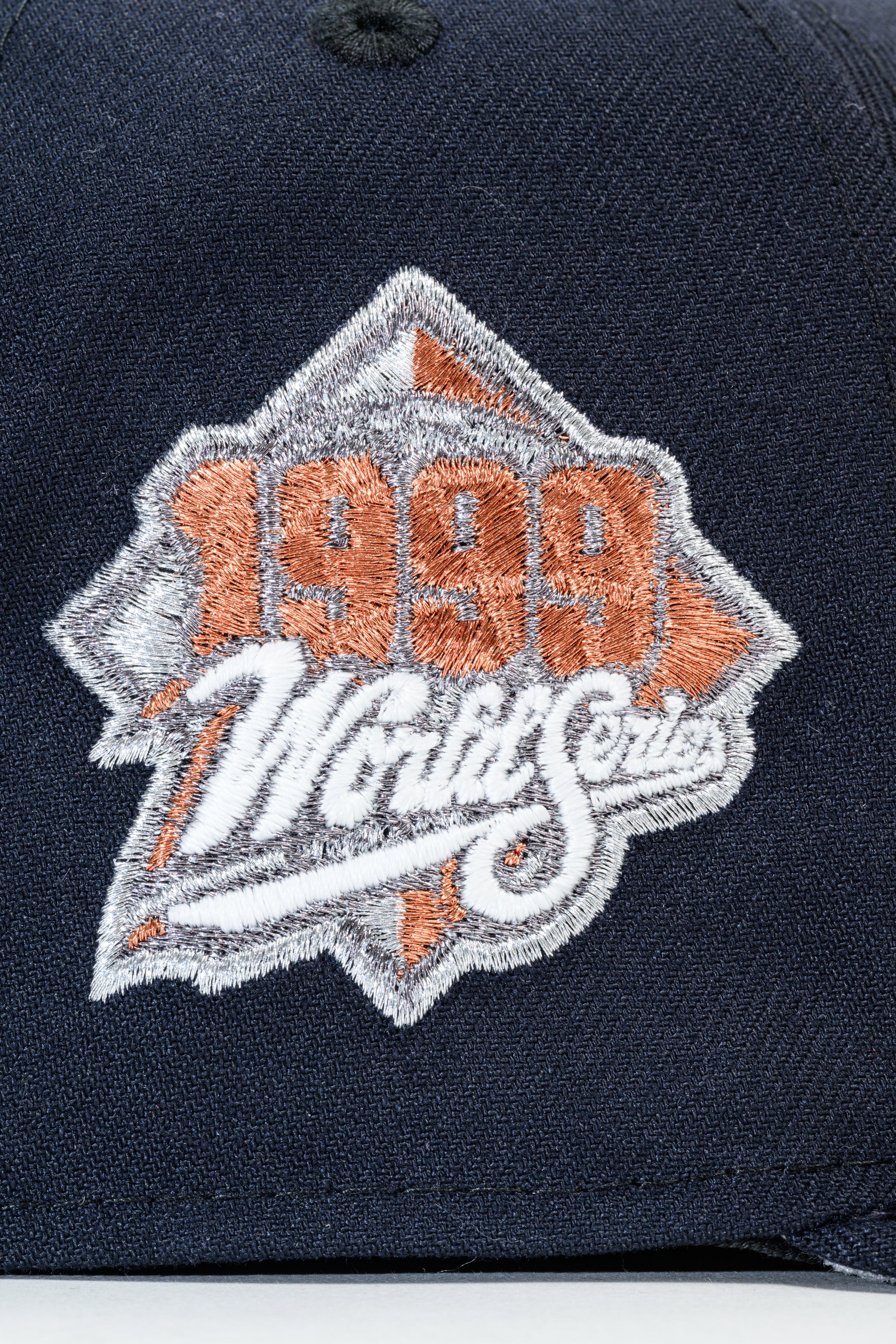 NEW ERA "MORE FAMOUS” NEW YORK YANKEE FITTED HAT (NAVY/DARK GRAPHITE) - Image 5