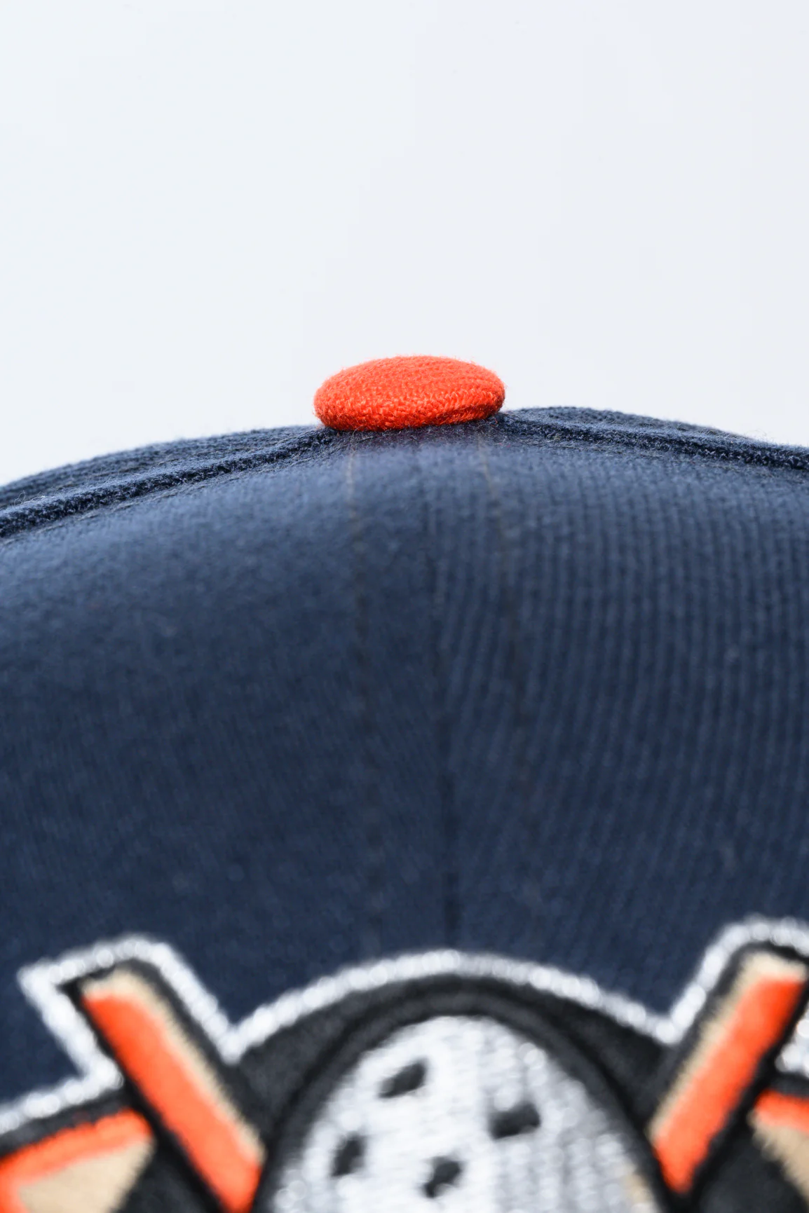 NEW ERA "NIGHT SHIFT" ANAHEIM DUCKS FITTED HAT (NIGHSHIFT NAVY/ORANGE) - Image 4