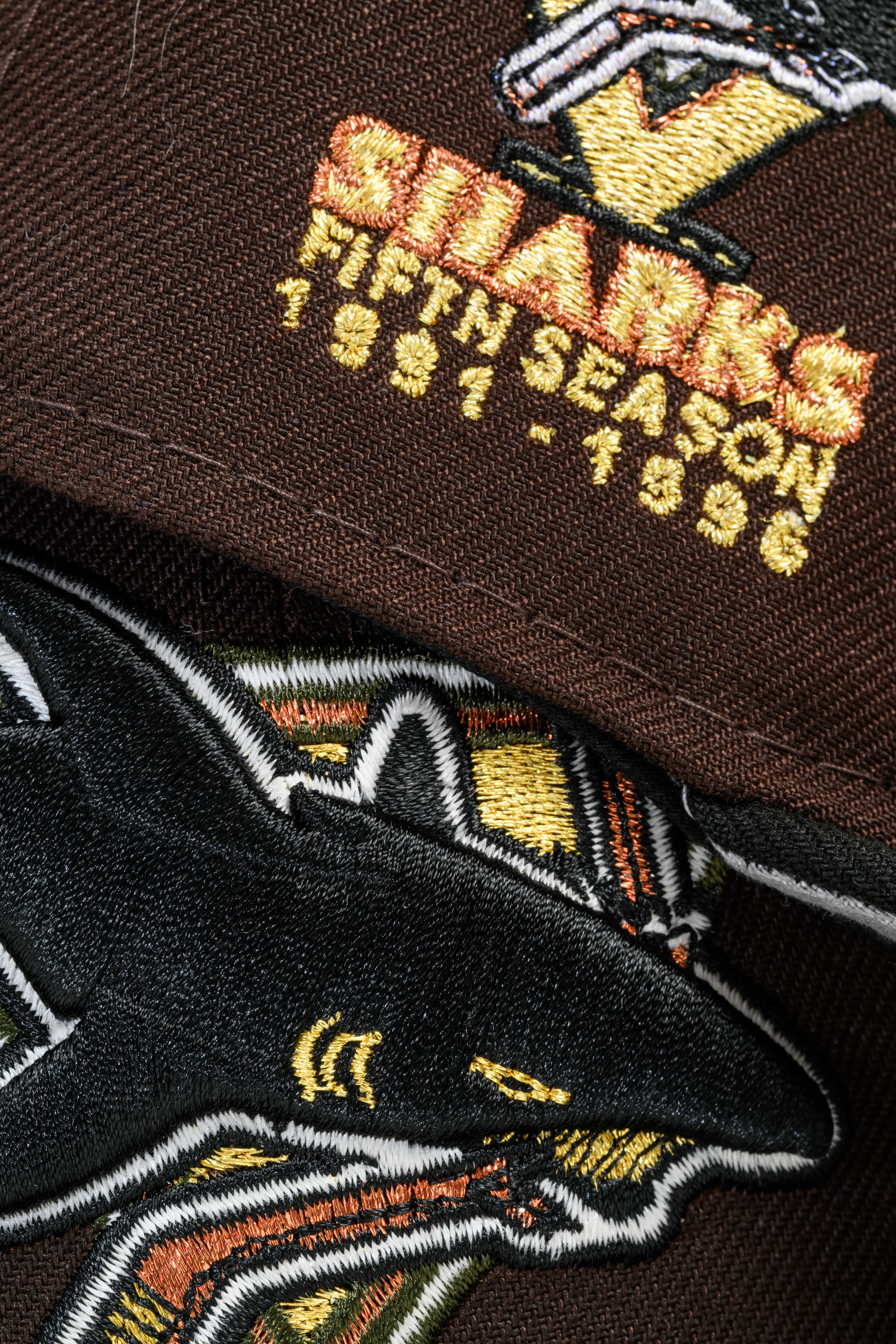 NEW ERA "OUT THE MUD” SAN JOSE SHARKS  FITTED HAT (BURNT WOOD / BLACK/ RIFLE GREEN) - Image 6
