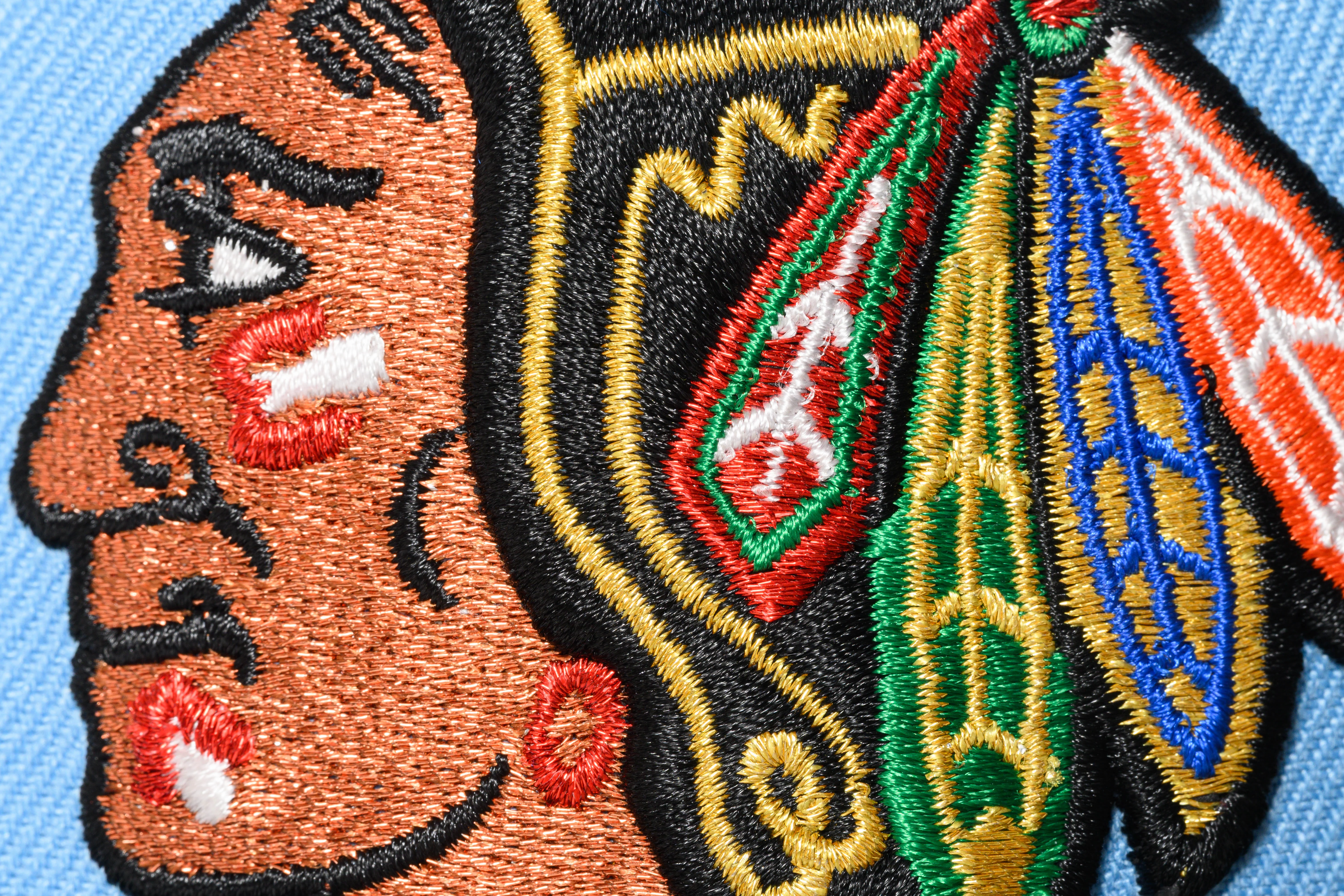 NEW ERA "PACIFIC SKIES" CHICAGO BLACKHAWKS FITTED HAT (LIGHT BLUE/BLACK) - Image 7