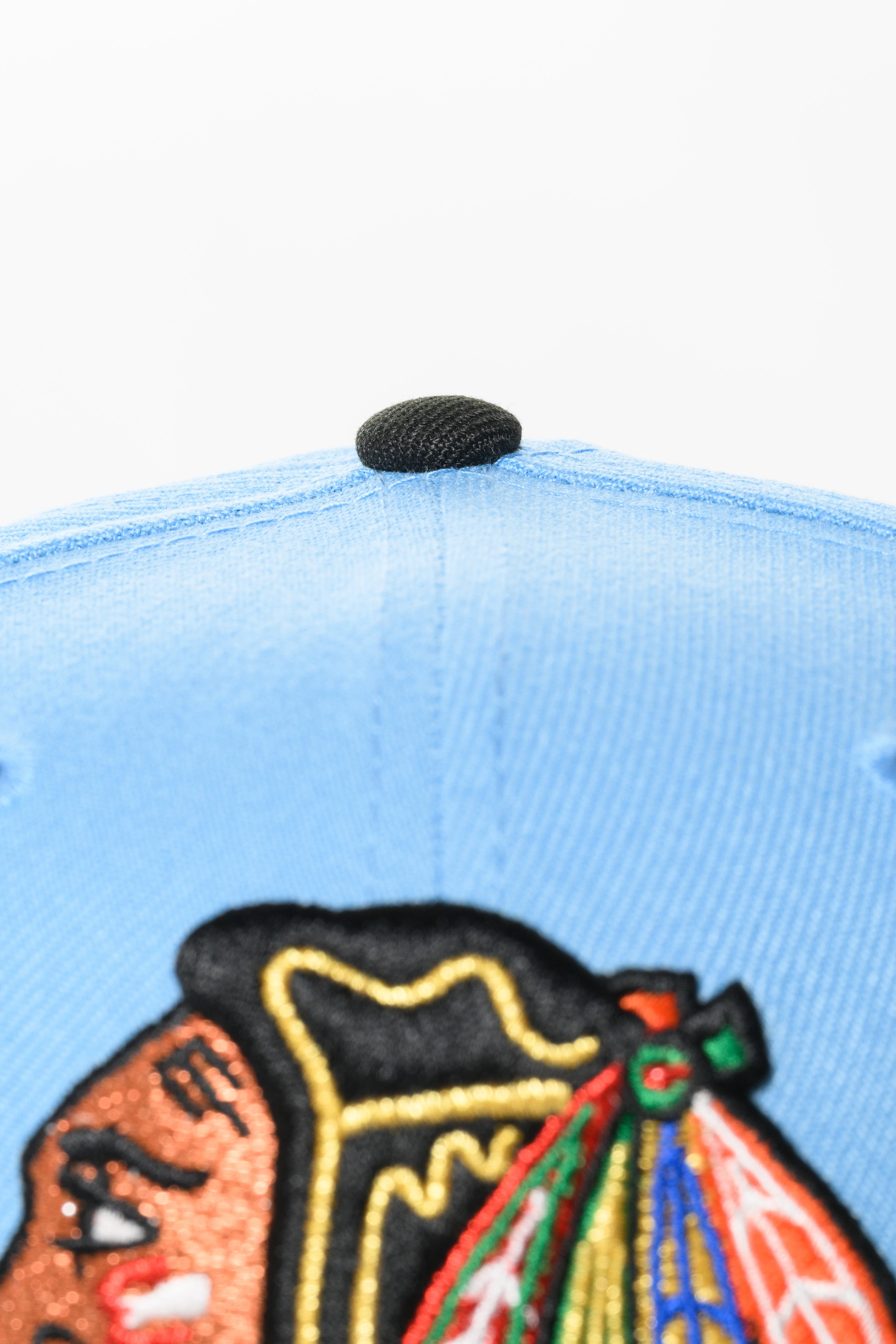 NEW ERA "PACIFIC SKIES" CHICAGO BLACKHAWKS FITTED HAT (LIGHT BLUE/BLACK) - Image 8